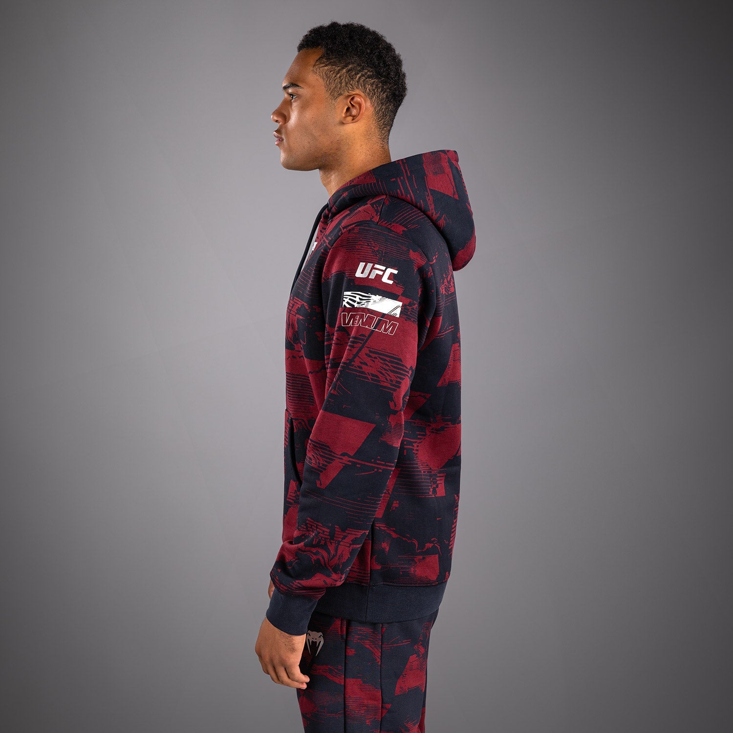 Pánská mikina s kapucí UFC Zenith by Venum Burgundy Authentic Fight Week