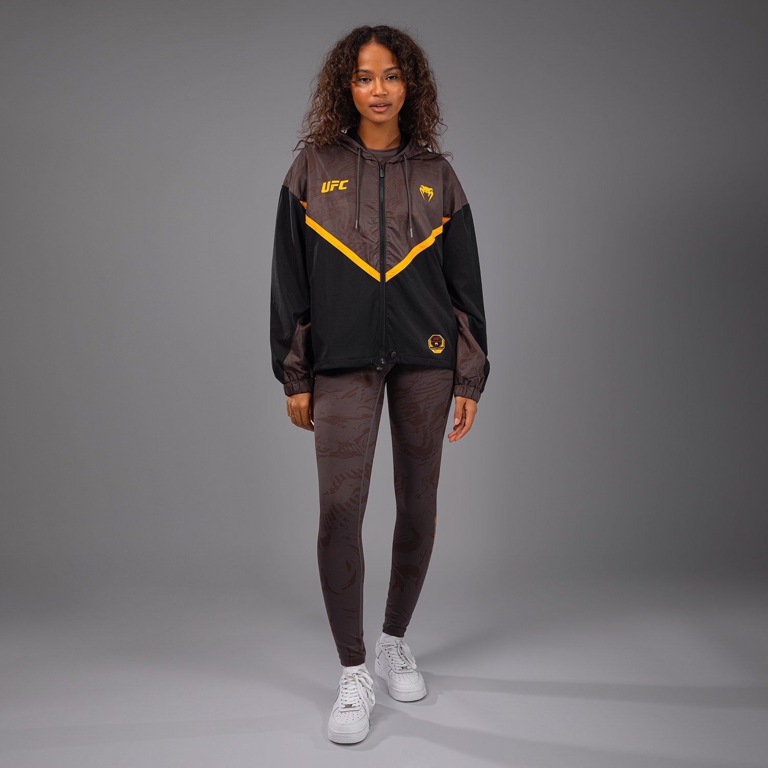 UFC Fusion by Venum Dámská Zipová Mikina Fight Week - Země Hnědá