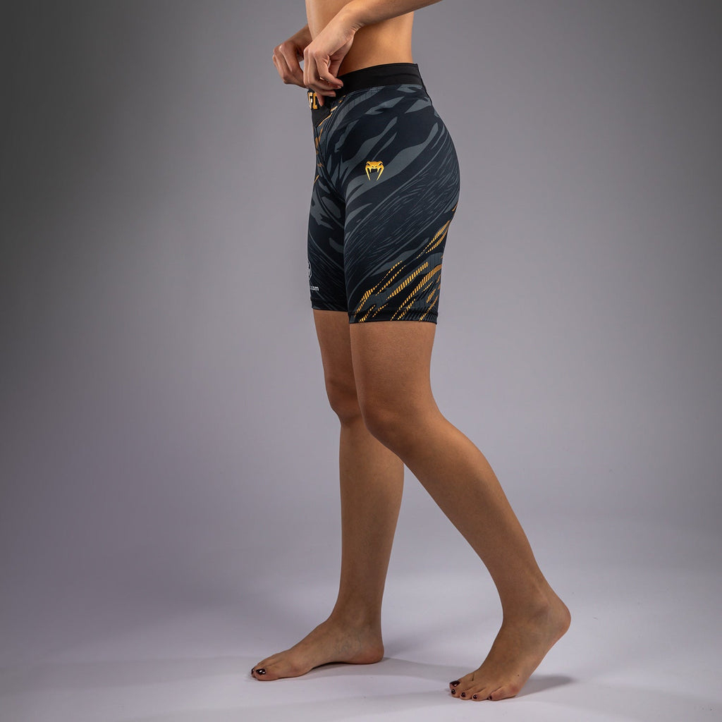 UFC Fusion od Venum Dámské Vale Tudo Kraťasy Authentic Fight Night - Dlouhý střih - Šampion