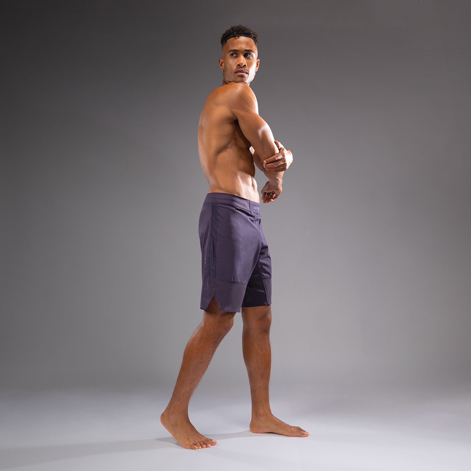 Pánské bojové šortky Venum G-Fit Air - tmavě fialová