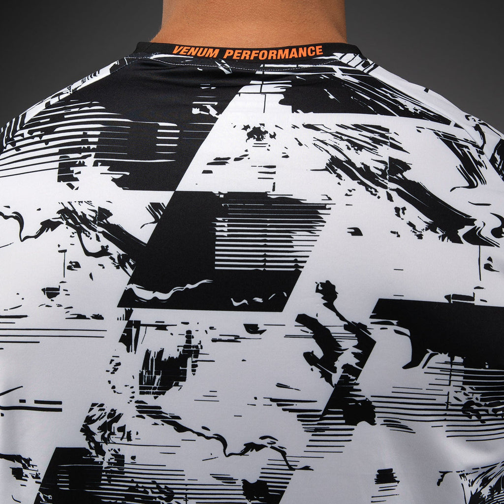 Pánské tričko Venum UFC Zenith Authentic Fight Week Performance s krátkým rukávem v bílé barvě