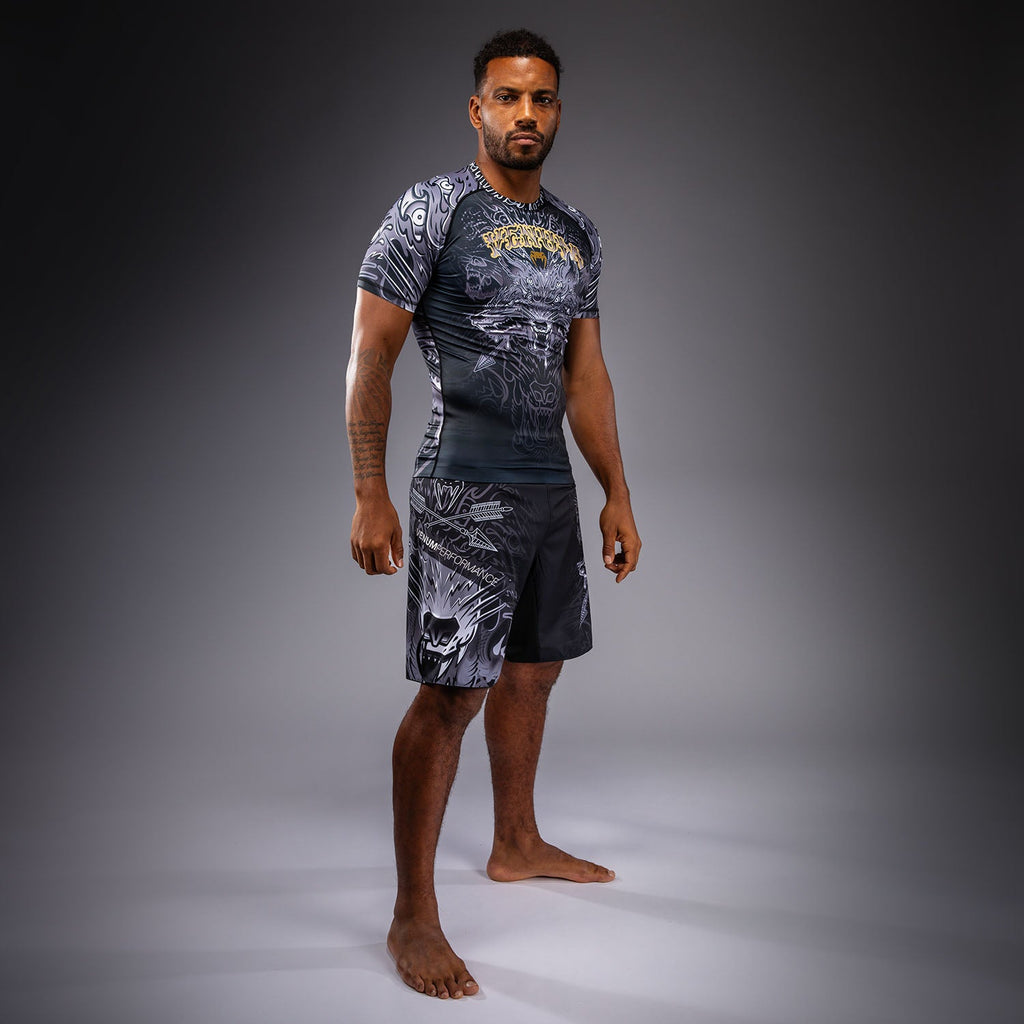 Venum Wolf Atak Rashguard s krátkým rukávem - Černá/Šedá