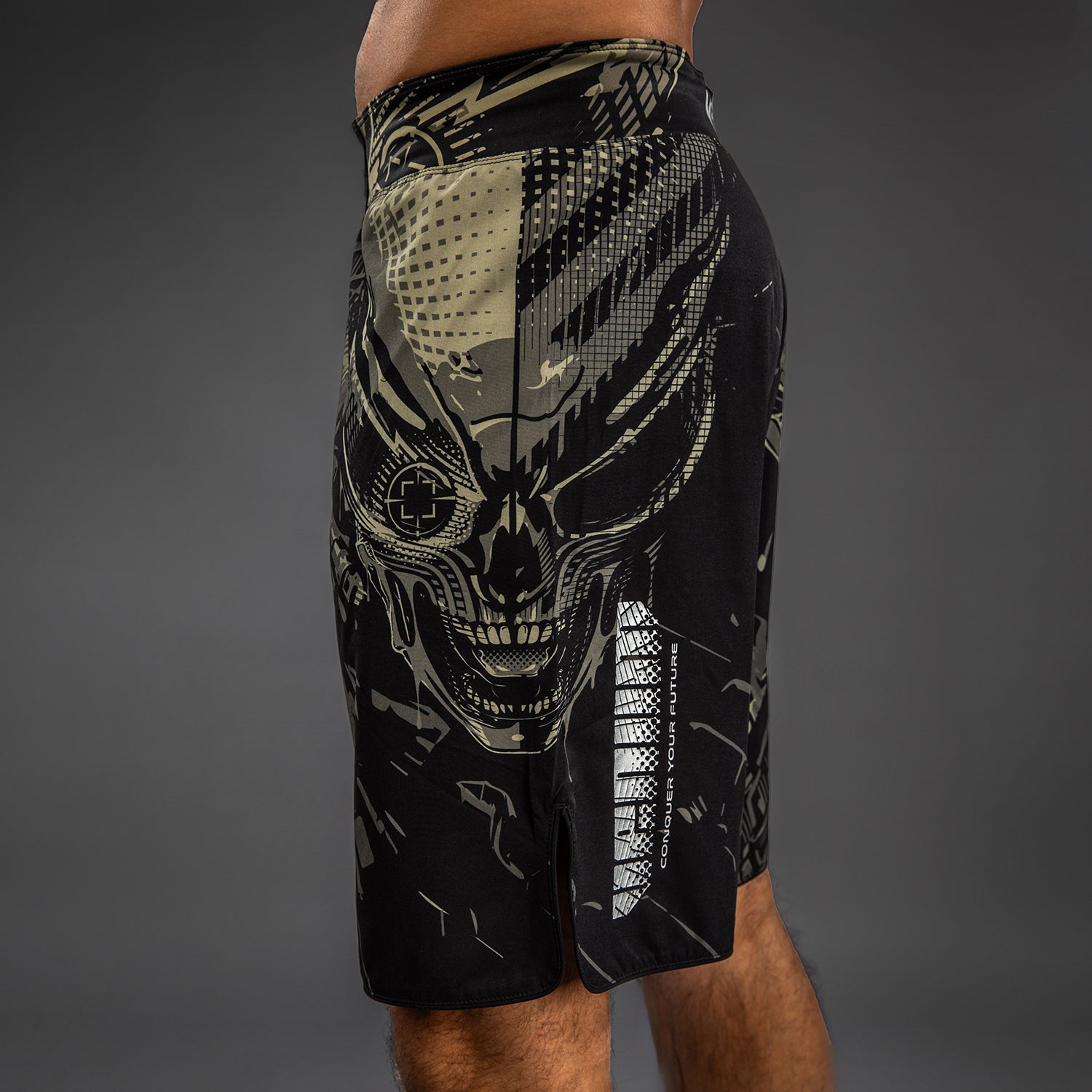 Venum Invader Fight Shorts - Černá/Písková