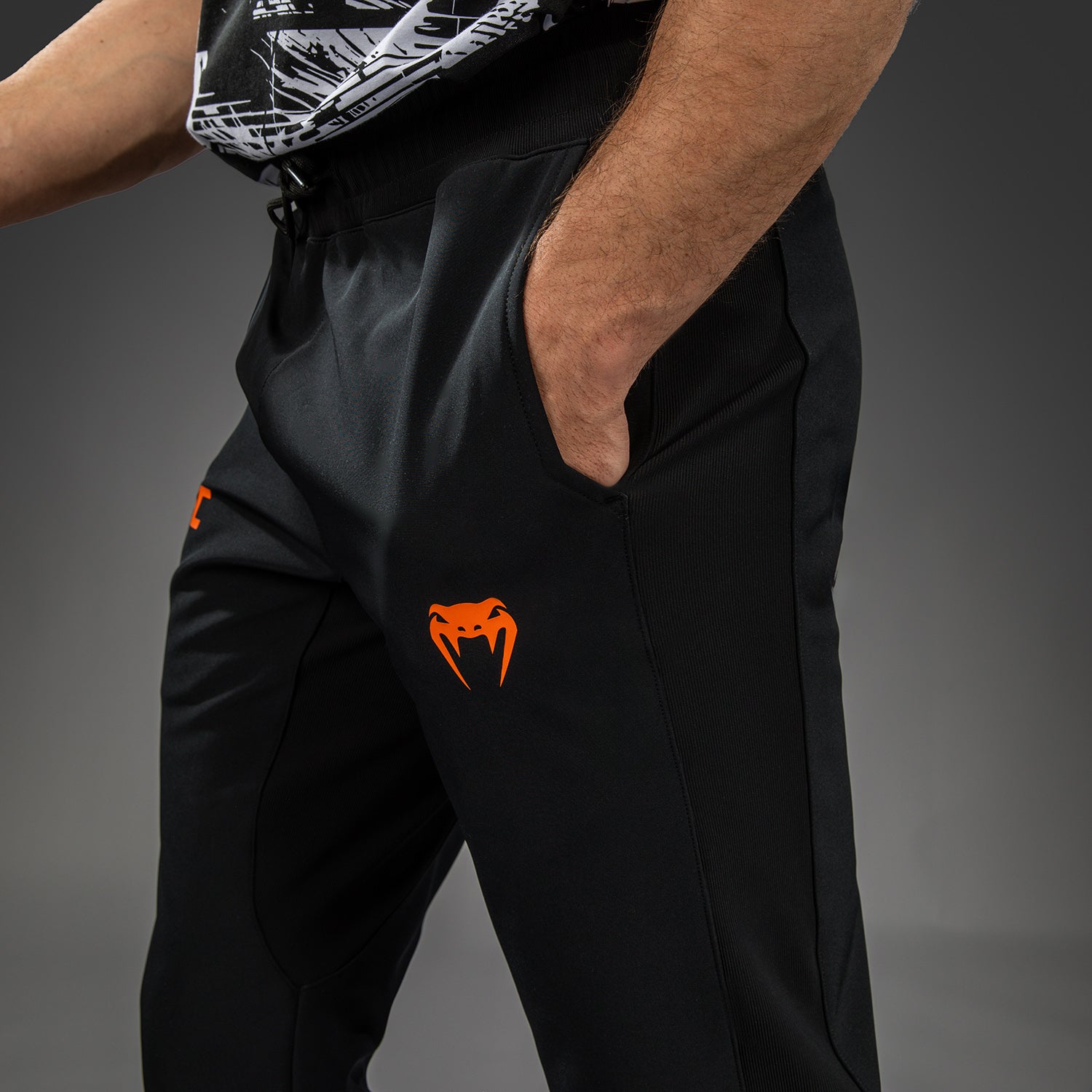 Pánské kalhoty UFC Zenith od Venum Authentic Fight Week Černá