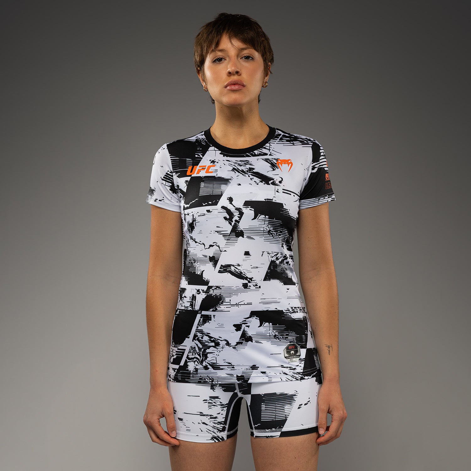 Dámské tričko UFC Zenith by Venum White Authentic Fight Week Performance s krátkým rukávem