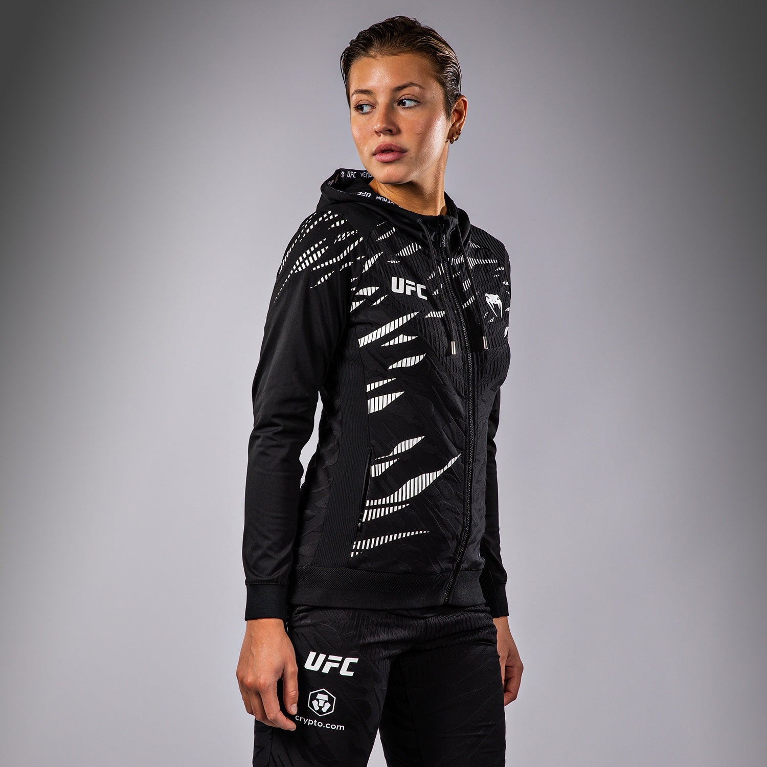 UFC Fusion by Venum Dámská rozběhová mikina Authentic Fight Night - Černá