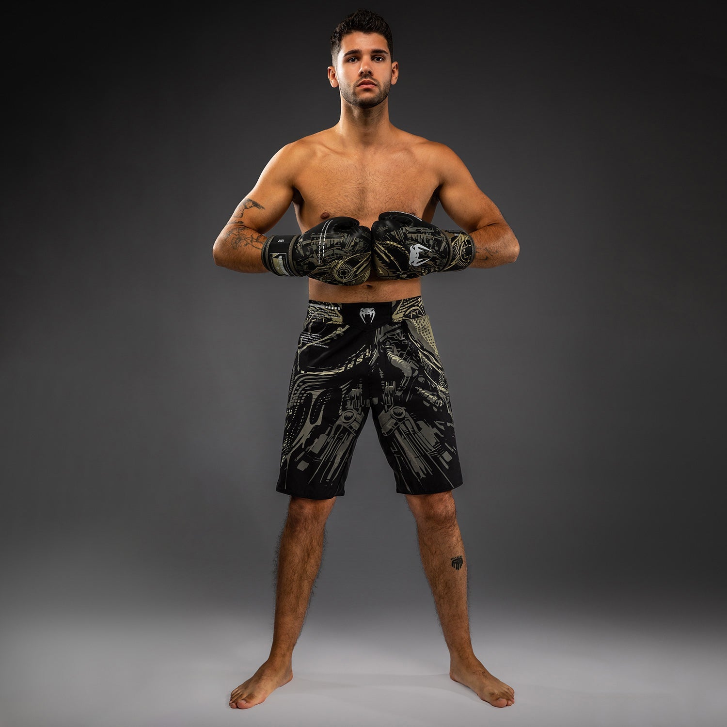 Venum Invader Fight Shorts - Černá/Písková