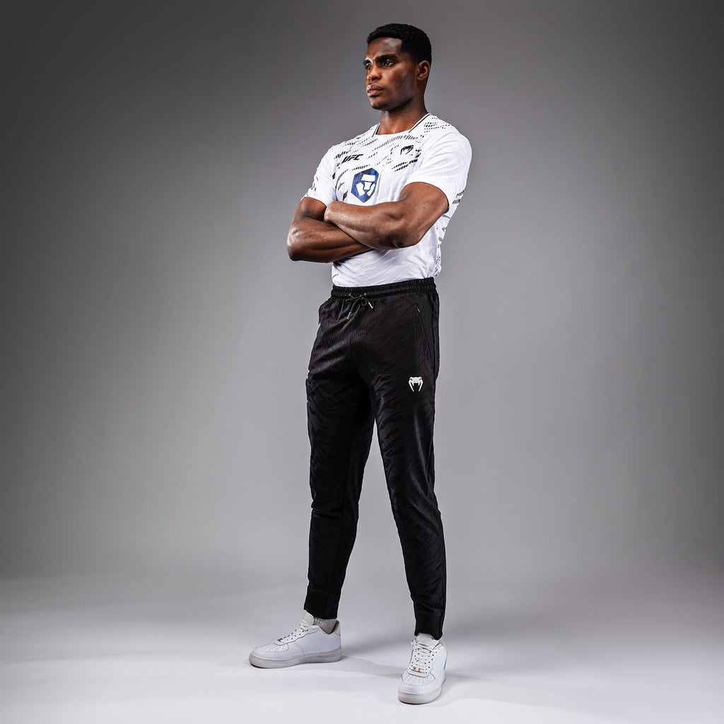 UFC Fusion by Venum Pánské vycházkové kalhoty Authentic Fight Night - Černá