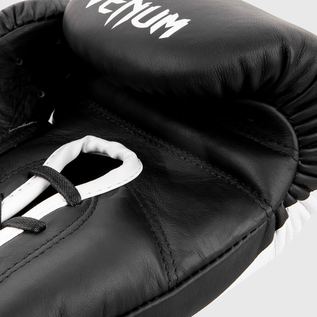 Boxerské rukavice Venum Giant 2.0 Pro - Se šněrováním