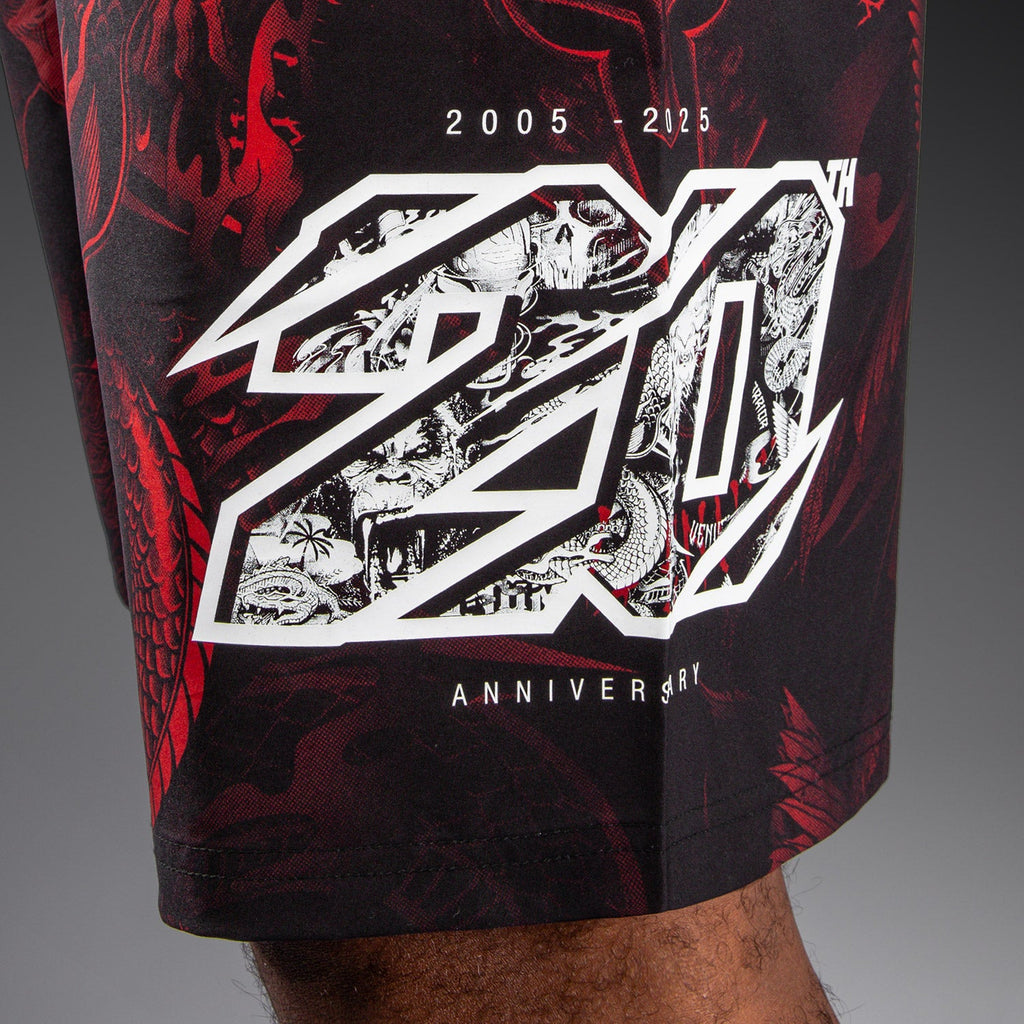 Venum 20. výročí tréninkových šortek - černo/červené