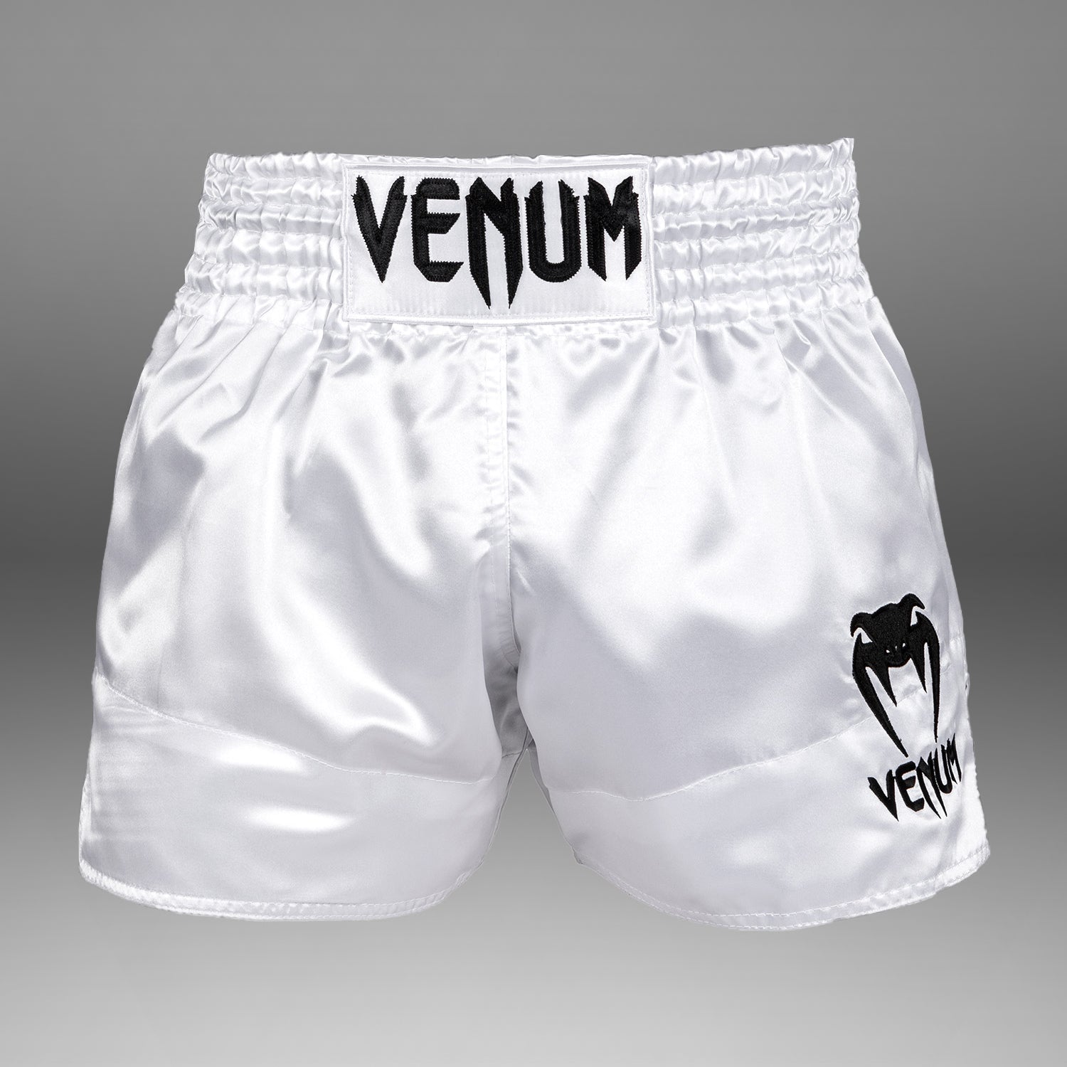 Venum Klasické Muay Thai šortky - bílá/černá