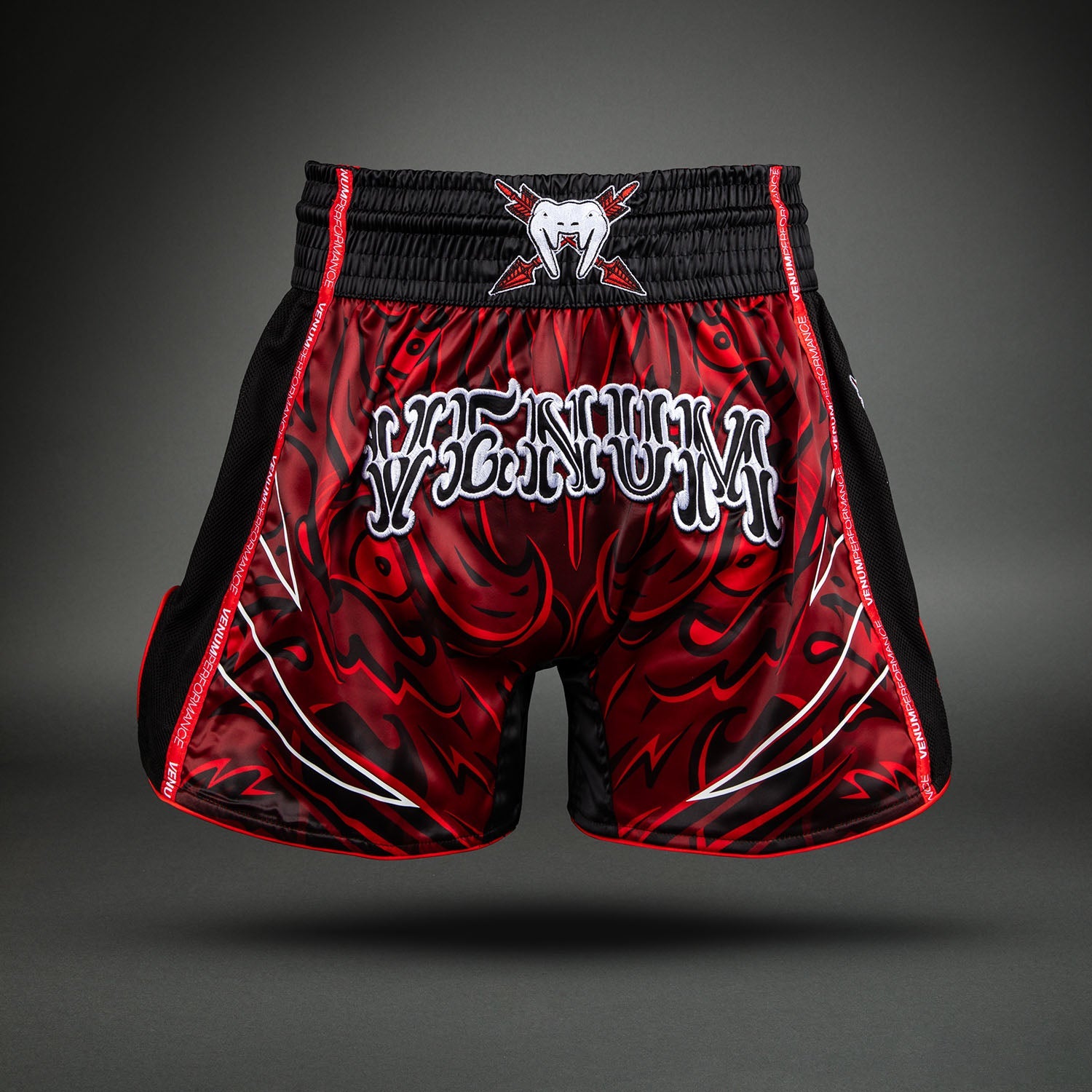 Venum Wolf Atak Muay Thai kraťasy - Černá/Červená
