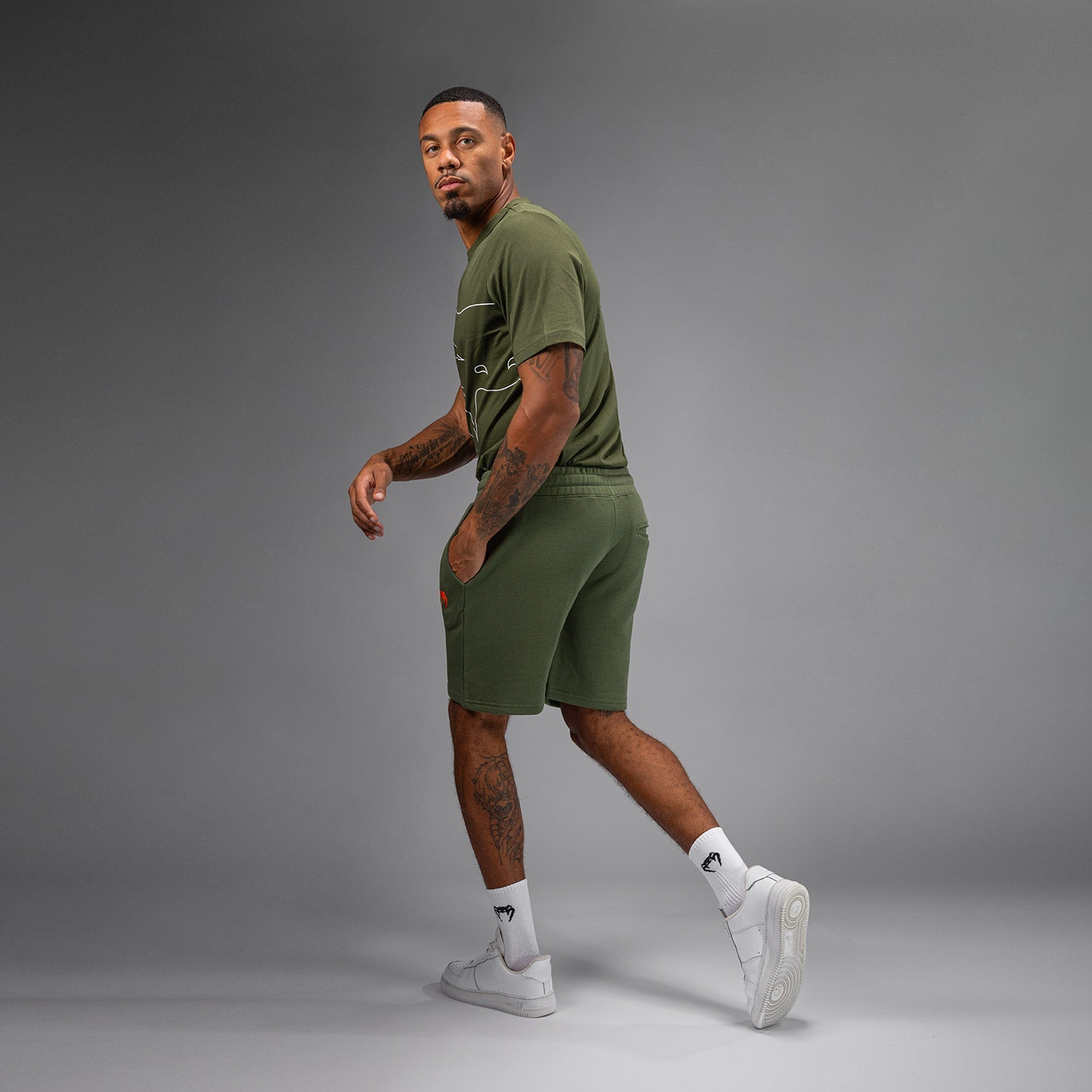 Venum Classic Kraťasy - Khaki