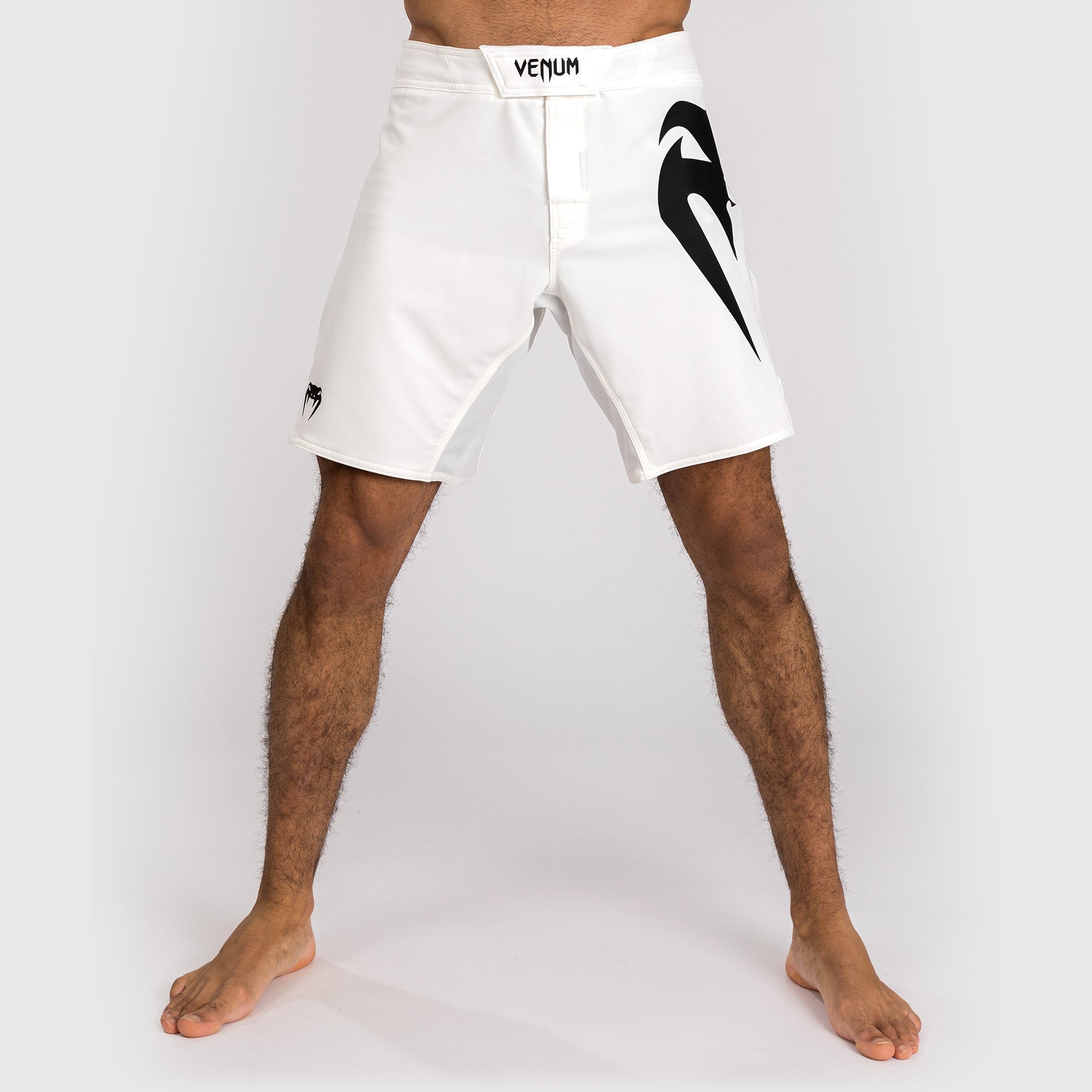 Venum Light 5.0 Fight Shorts - Bílá/Černá