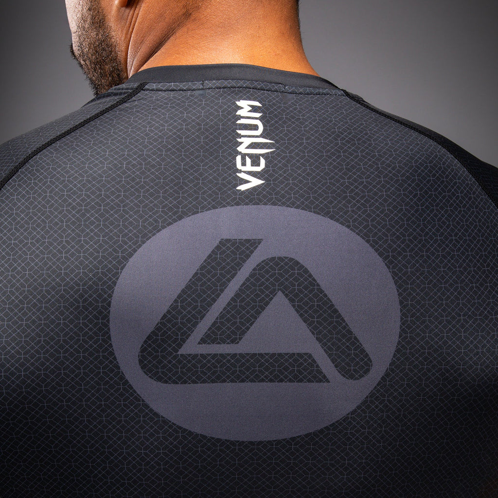 Venum x Roger Gracie Academy Krátký rukáv Rashguard - Černá