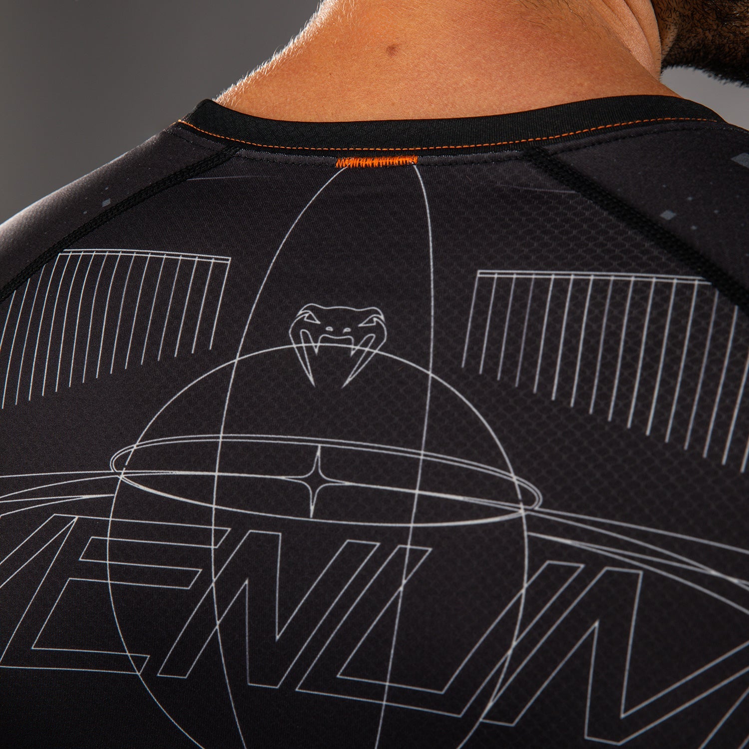 Venum Eclipse Dlouhý rukáv Rashguard - Černá/Slonová kost