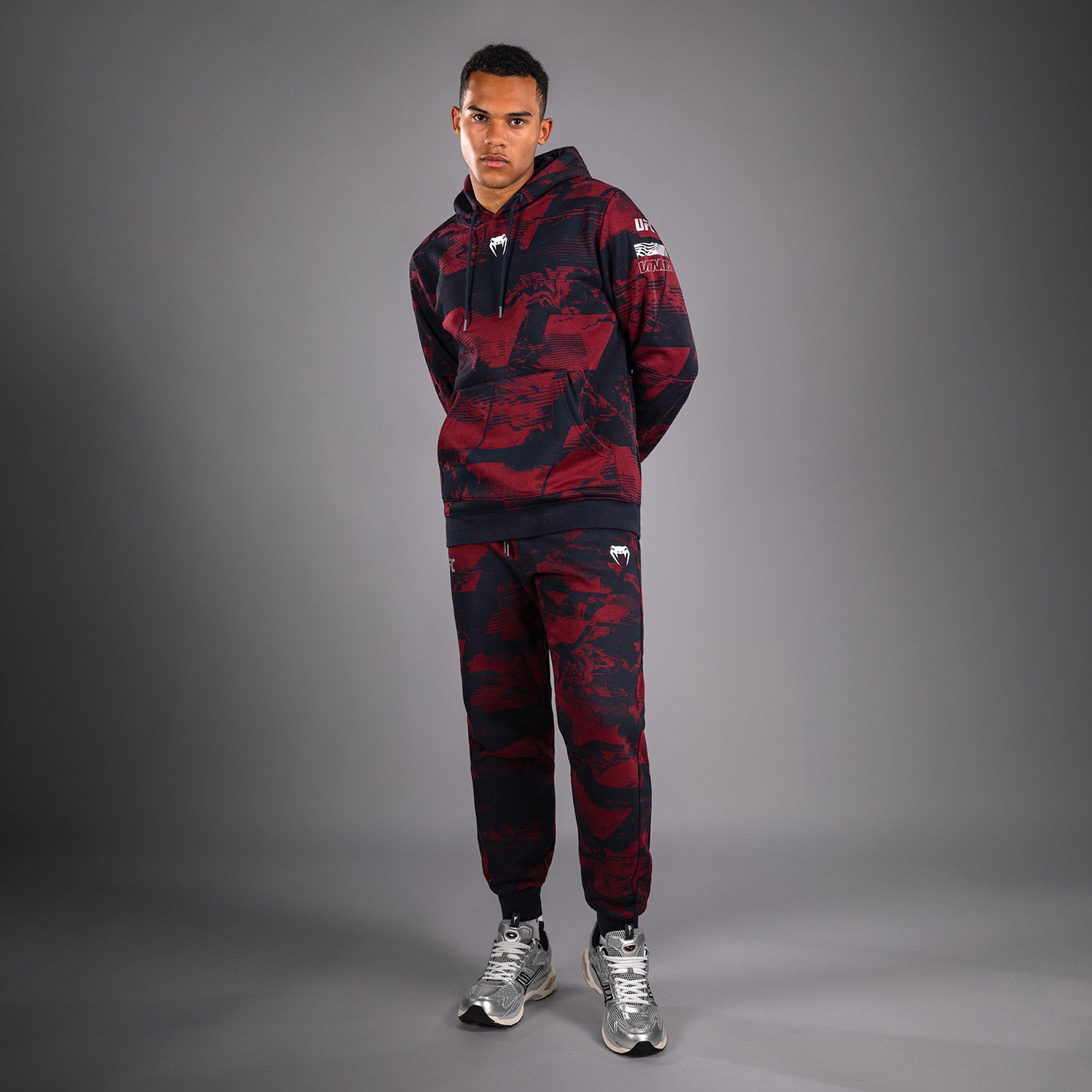 Pánská mikina s kapucí UFC Zenith by Venum Burgundy Authentic Fight Week