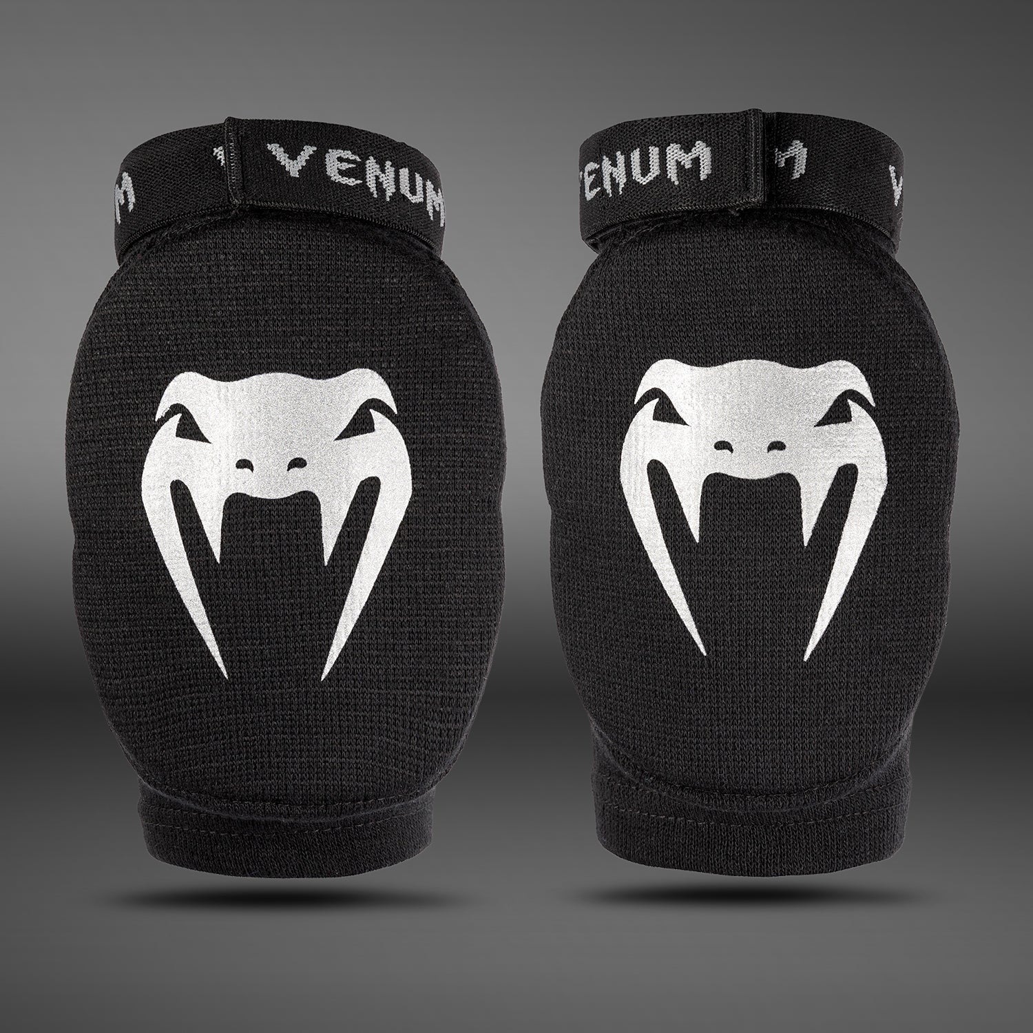 Venum Kontact Chrániče loktů - Černá/Stříbrná