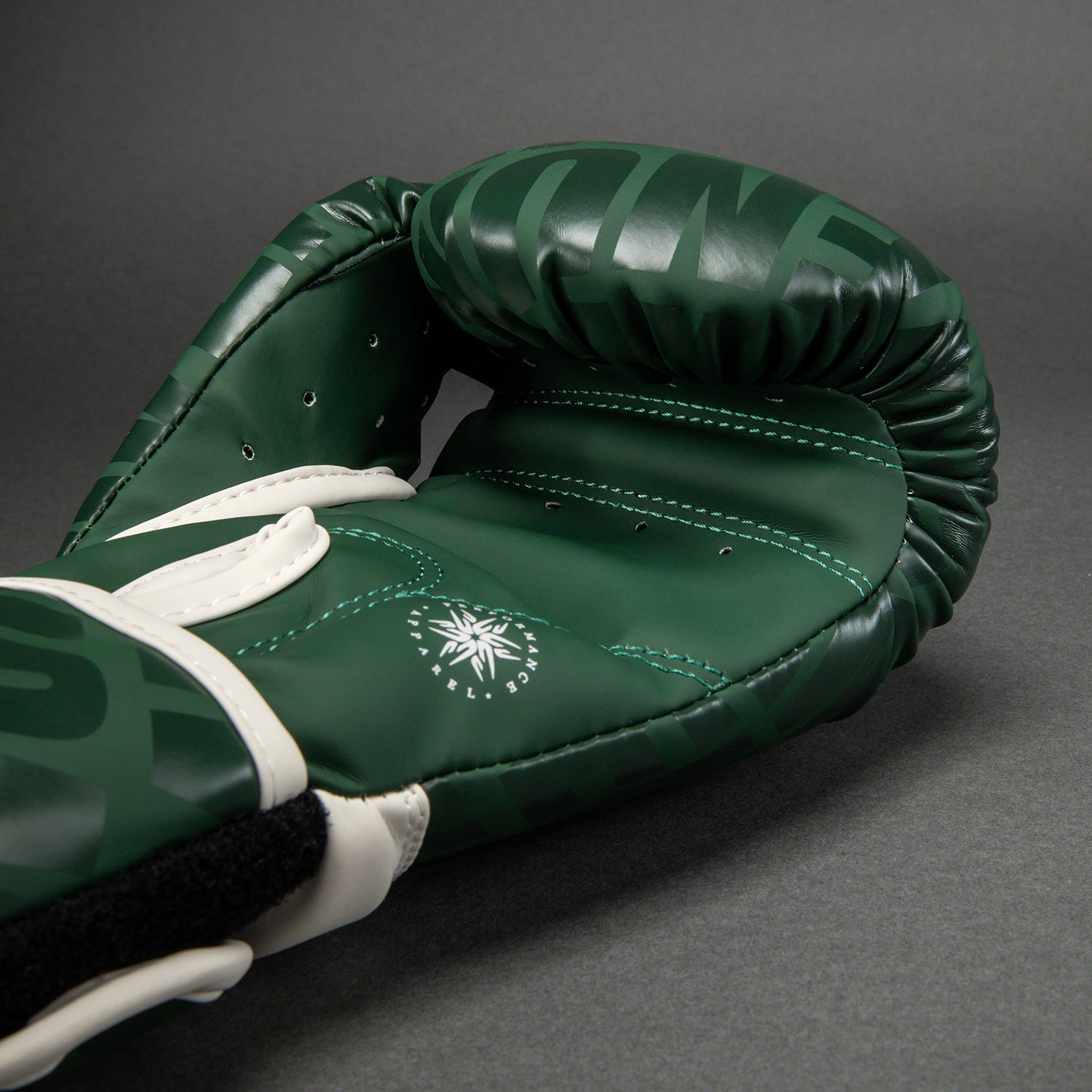 Venum Contender 1.5 XT Boxerské rukavice - lesní zelená/off white