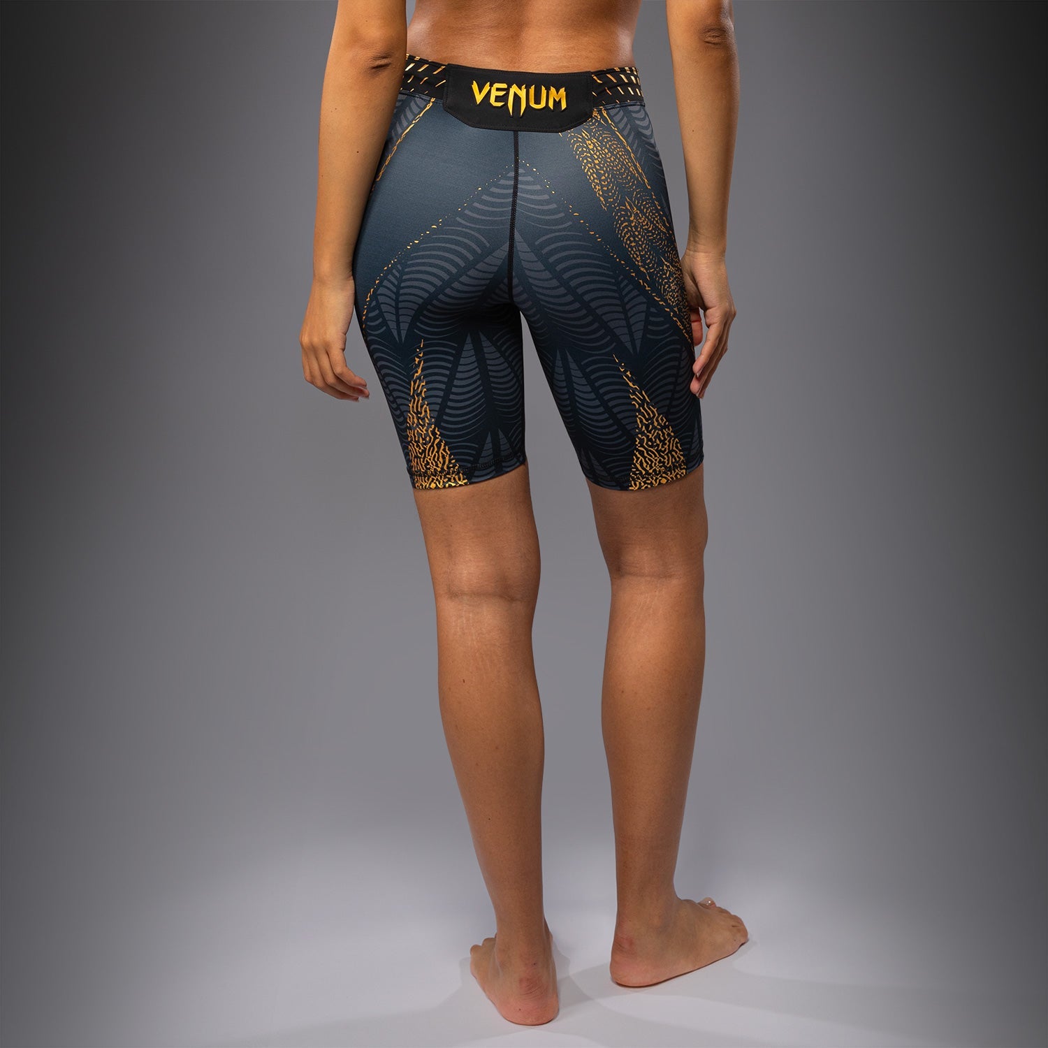 Dámské Vale Tudo kraťasy UFC Zenith by Venum Champion Authentic Long Fit