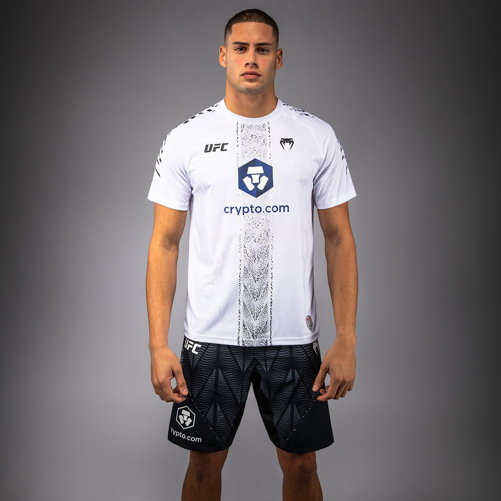 Pánský dres UFC Zenith od Venum Authentic Fight Night Walkout Jersey v bílé barvě