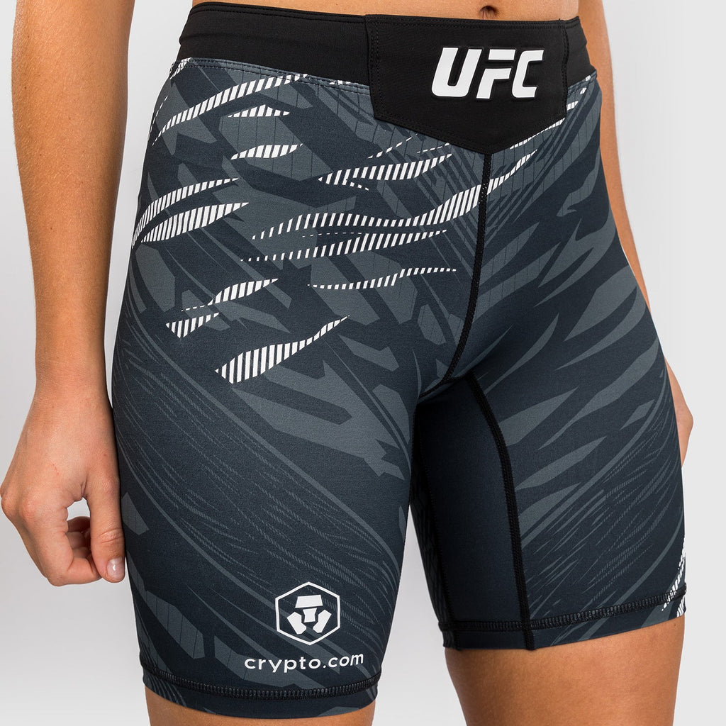 UFC Fusion by Venum Dámské Vale Tudo šortky Authentic Fight Night - Dlouhý střih - Černá