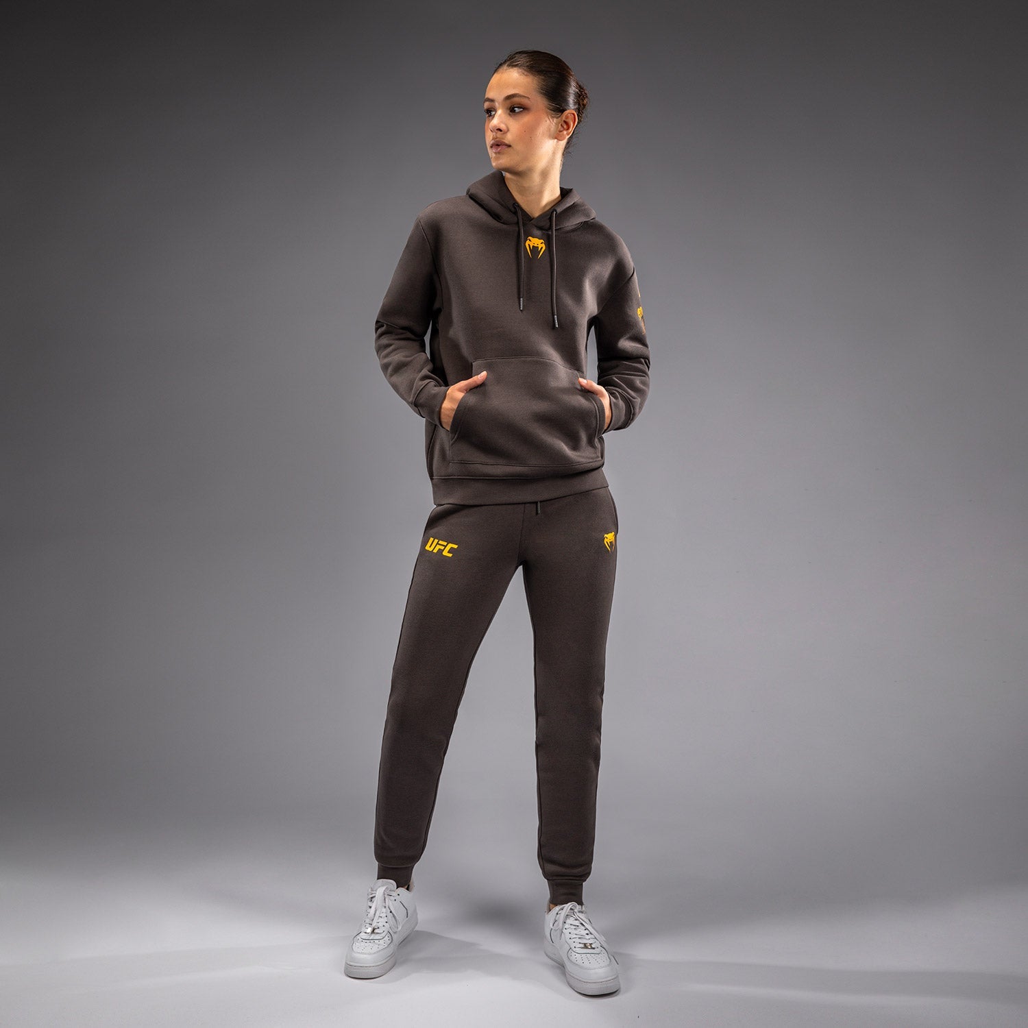 UFC Fusion by Venum Dámská mikina s kapucí - základní zemitě hnědá
