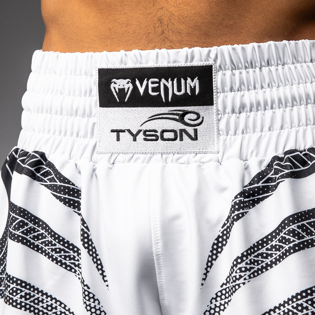 Venum x Mike Tyson Tiger Boxerské šortky - Optická bílá/Hluboká černá