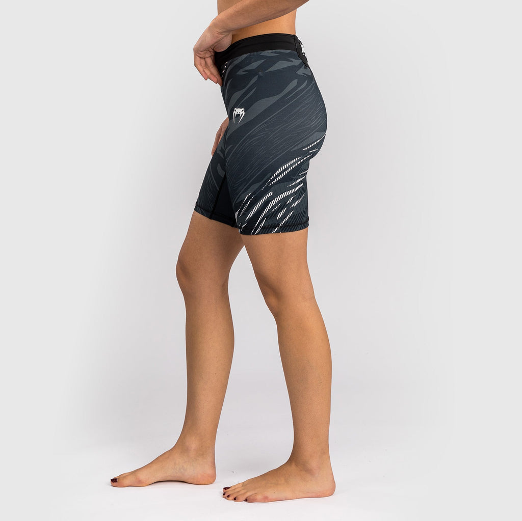 UFC Fusion by Venum Dámské Vale Tudo šortky Authentic Fight Night - Dlouhý střih - Černá