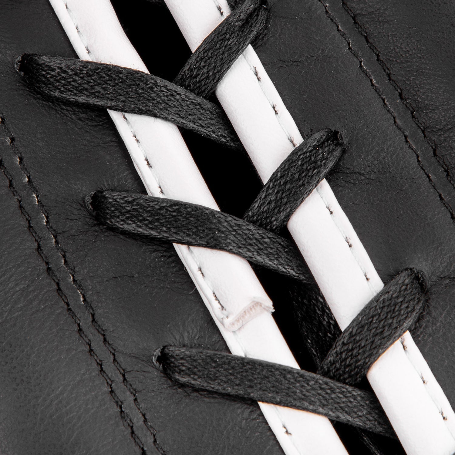 Boxerské rukavice Venum Giant 2.0 Pro - Se šněrováním