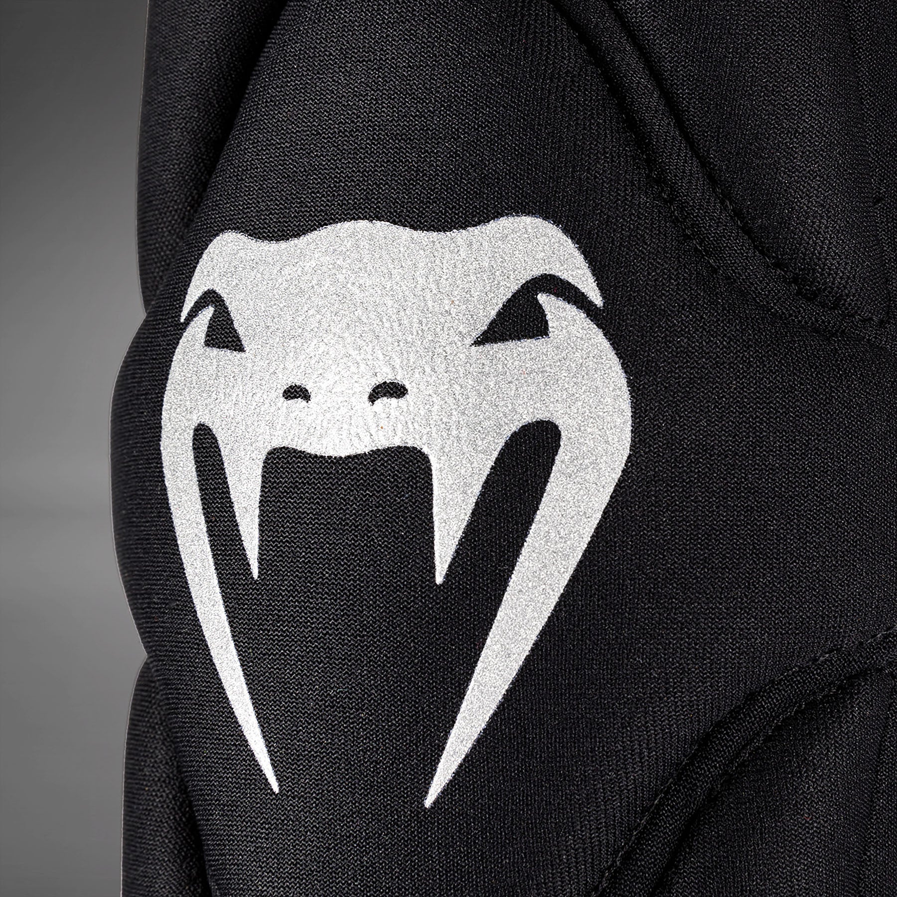 Venum Gelové Návleky na Kolena - Černá/Stříbrná