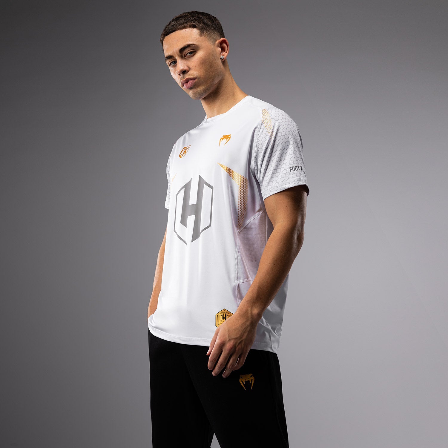 FK x Venum Hexagone MMA tričko - bílá/zlatá