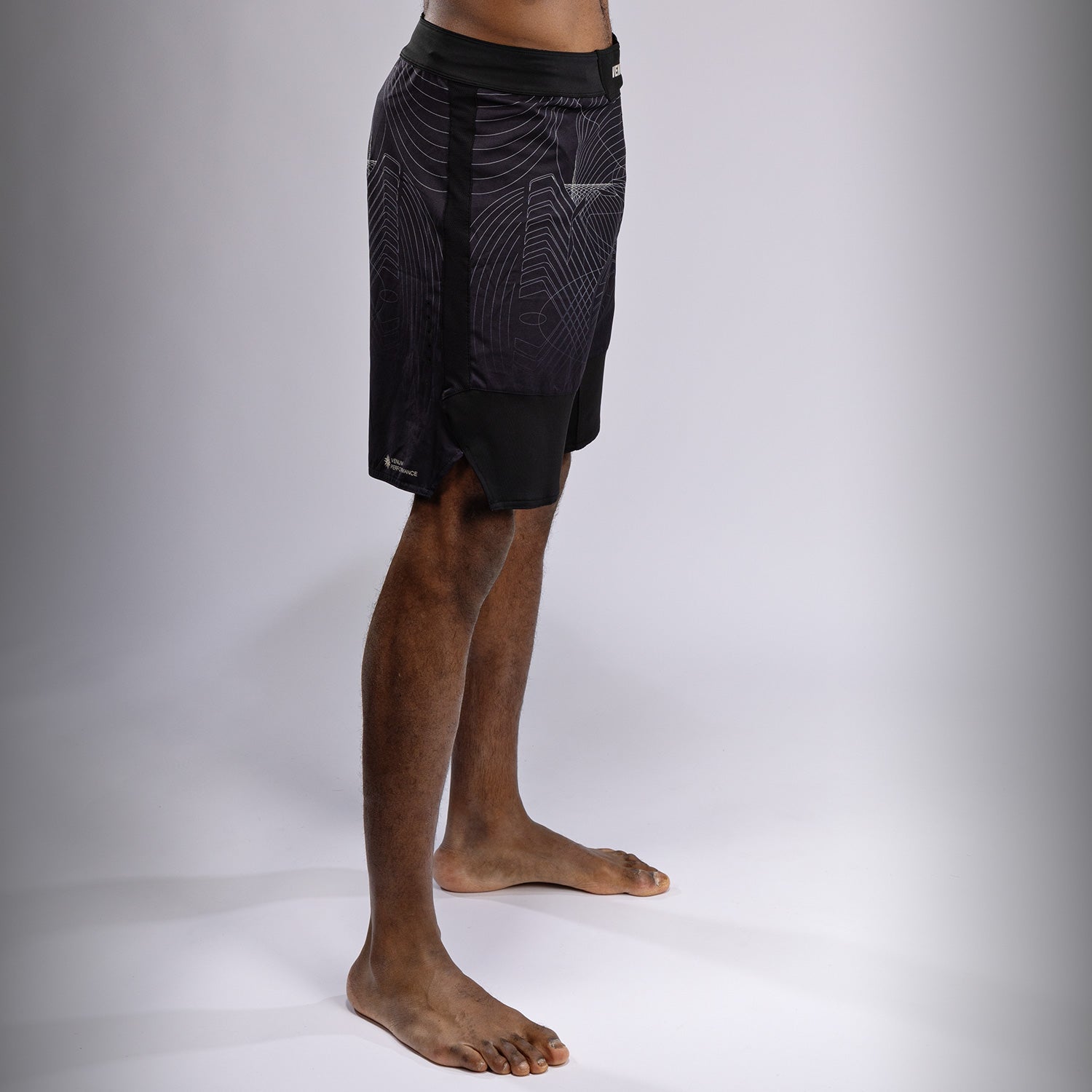 Pánské bojové šortky Venum G-Fit Air - tmavě černá/písková