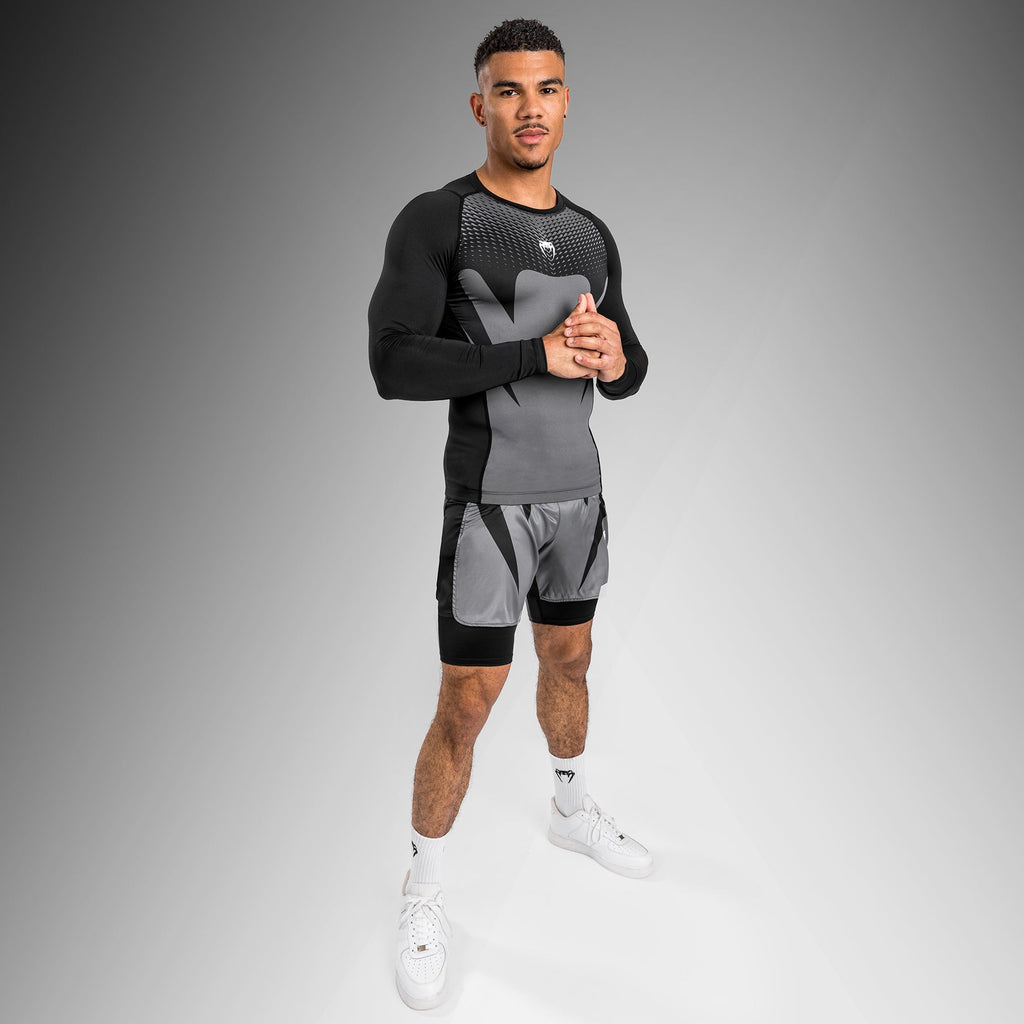 Venum Attack Pánský přiléhavý dres s dlouhým rukávem - Černá/Šedá