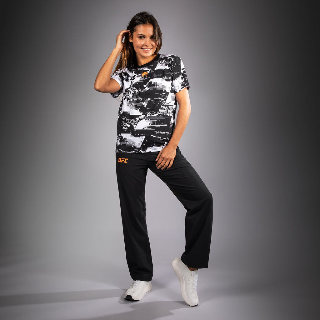 Dámské tričko UFC Zenith by Venum White Authentic Fight Week s krátkým rukávem