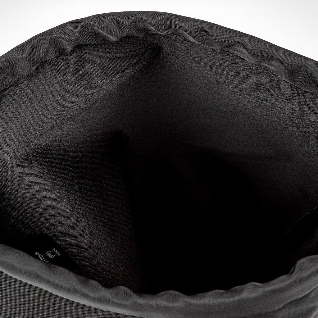 Venum Classic Bag na šňůrku - Černá/Bílá