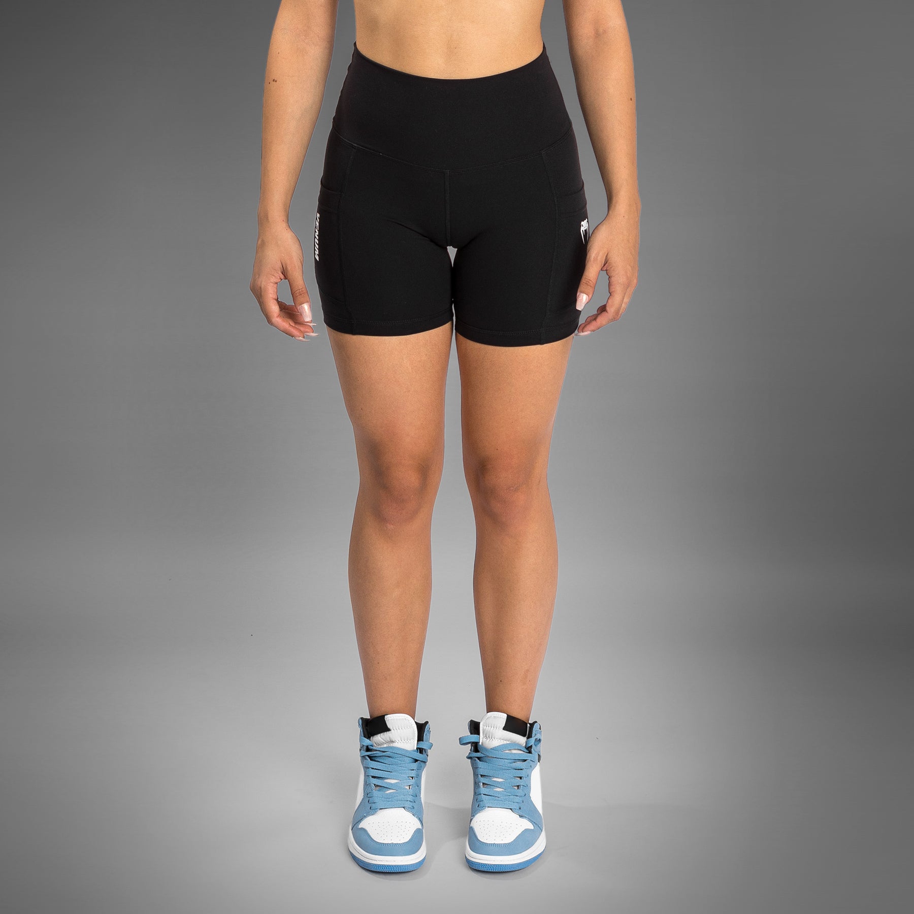 Venum Essential Dámské Cyklistické Šortky - Černá