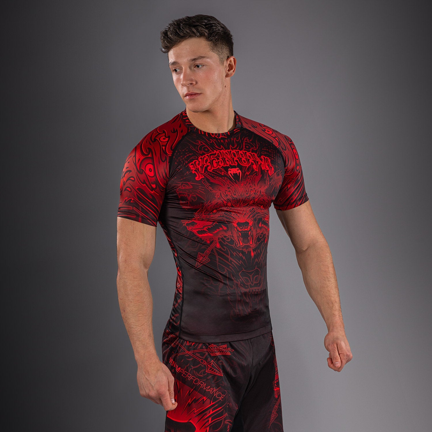 Venum Wolf Atak Rashguard s krátkým rukávem - Černá/Červená