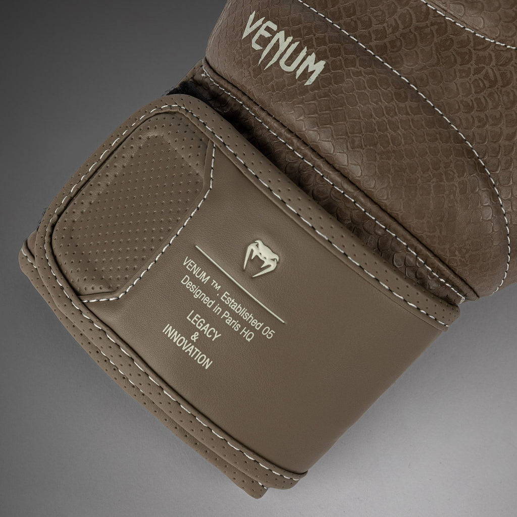 Boxerské rukavice Venum Impact Evo Scales - Hnědé