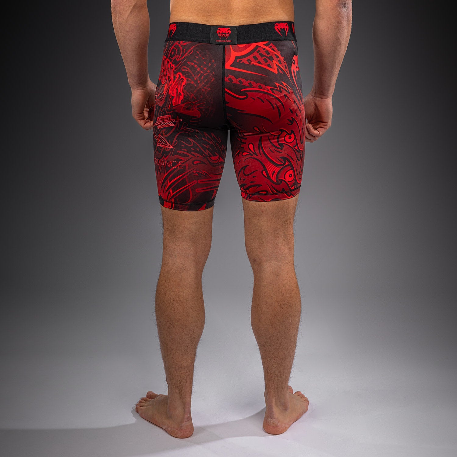 Venum Wolf Atak Vale Tudo Shorts - Černá/Červená