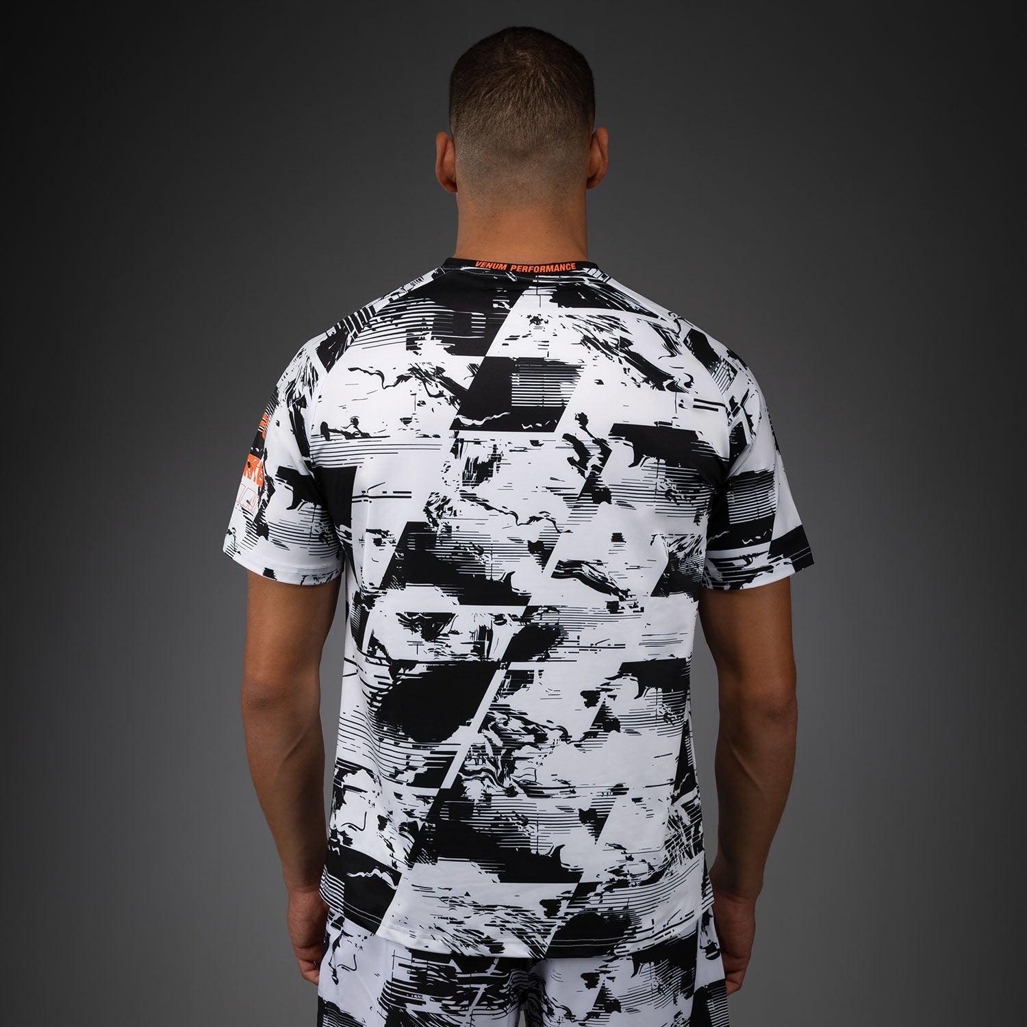 Pánské tričko Venum UFC Zenith Authentic Fight Week Performance s krátkým rukávem v bílé barvě