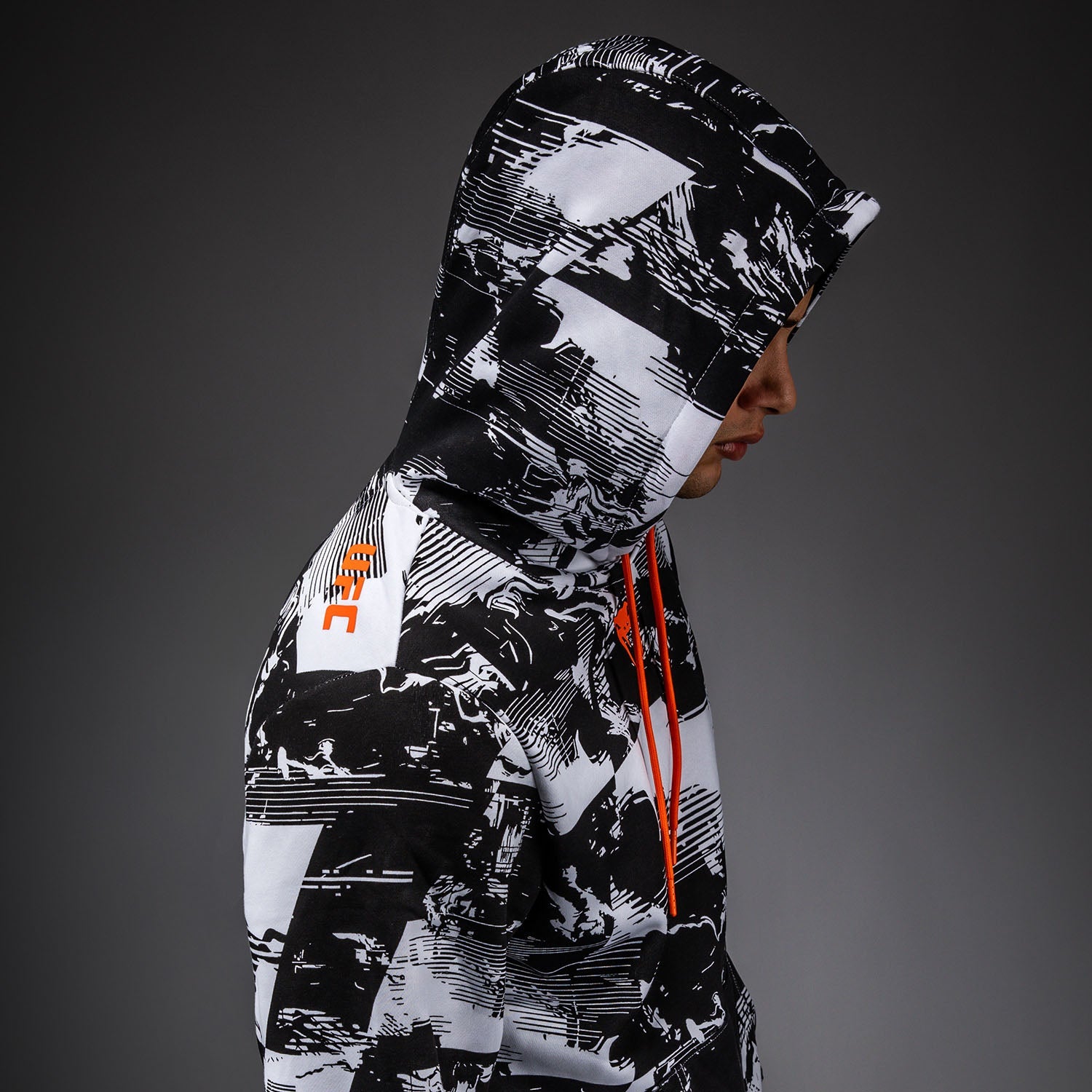 Pánská bílá autentická mikina s kapucí UFC Zenith by Venum Authentic Fight Week