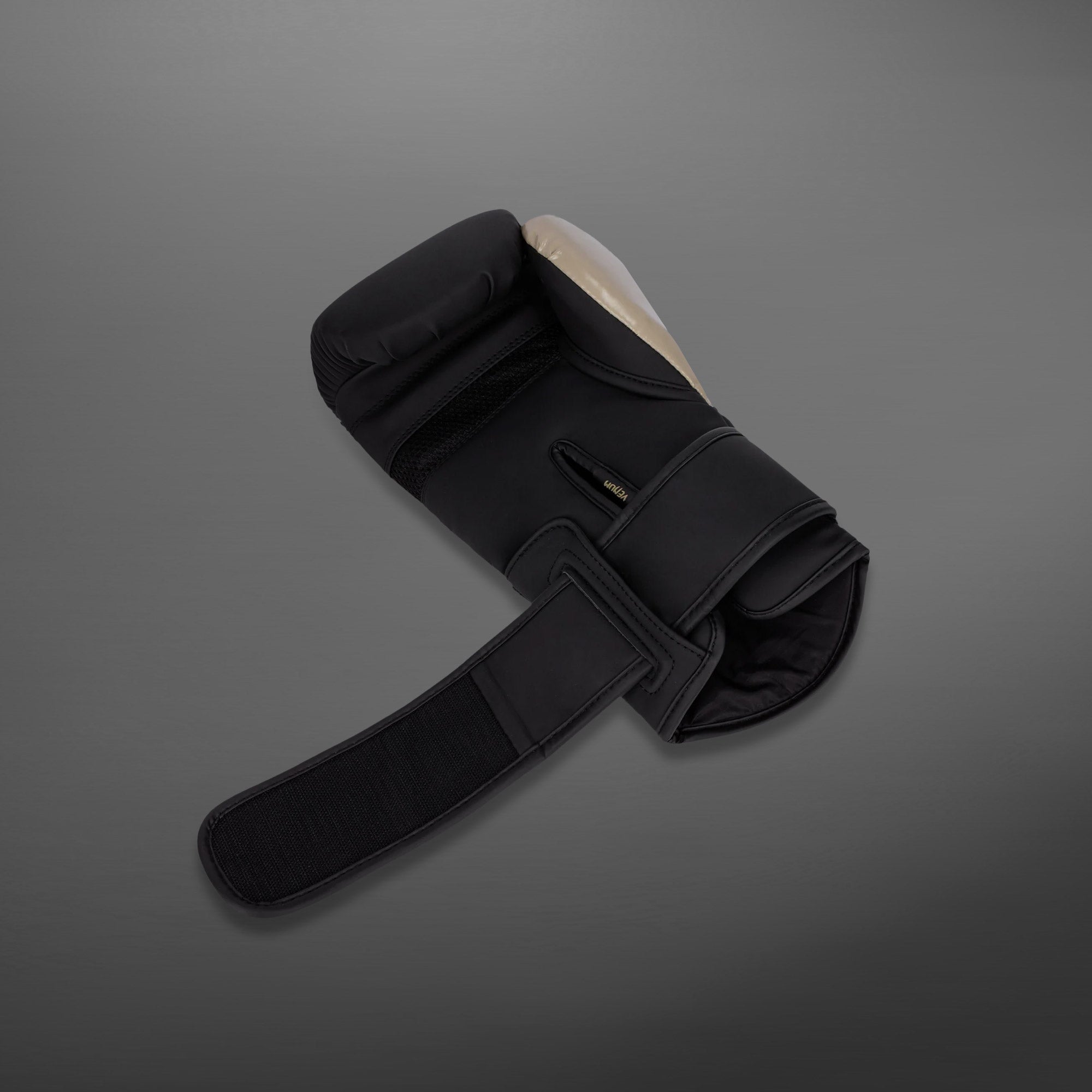 Venum Challenger 4.0 boxerské rukavice - černá/béžová