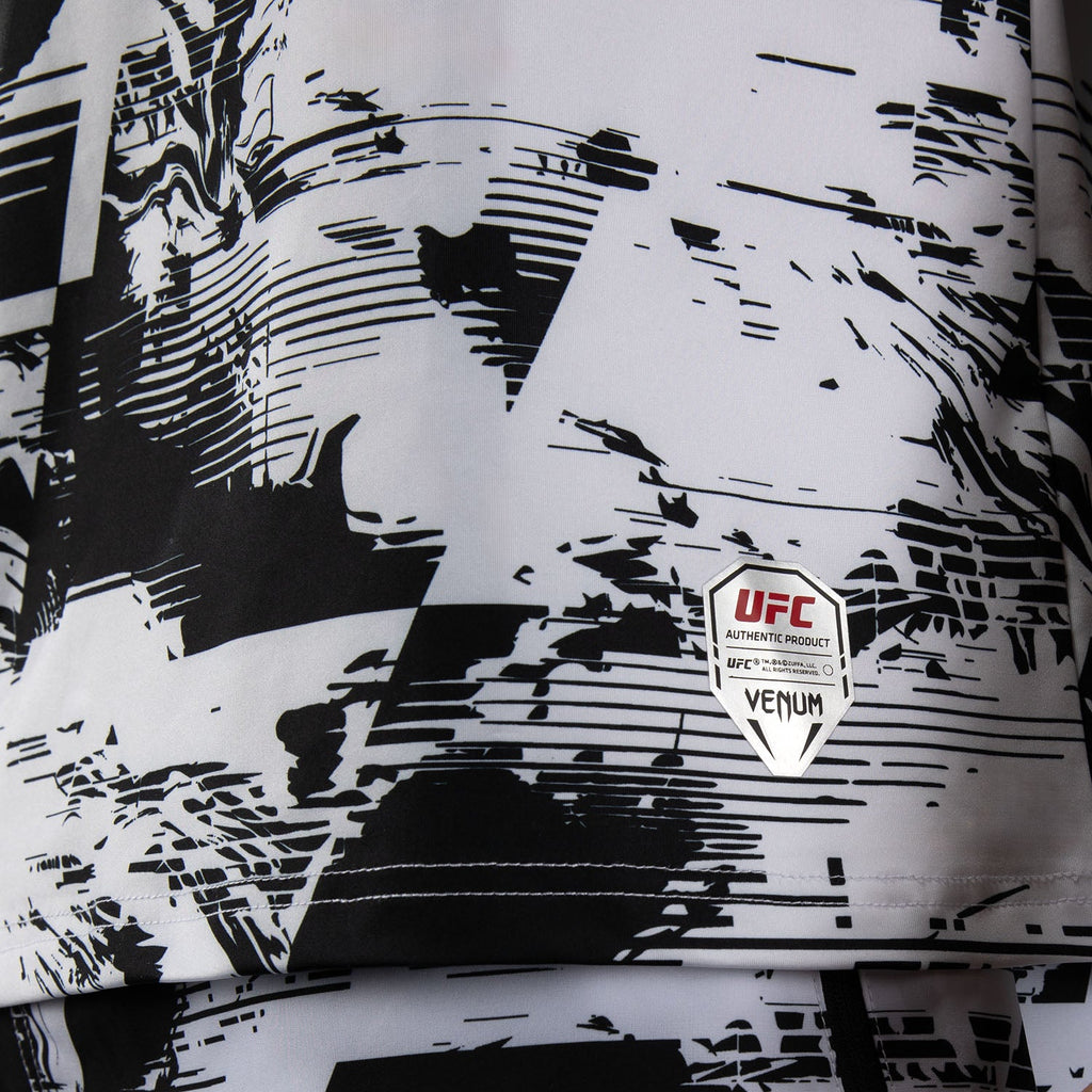 Pánské tričko Venum UFC Zenith Authentic Fight Week Performance s krátkým rukávem v bílé barvě