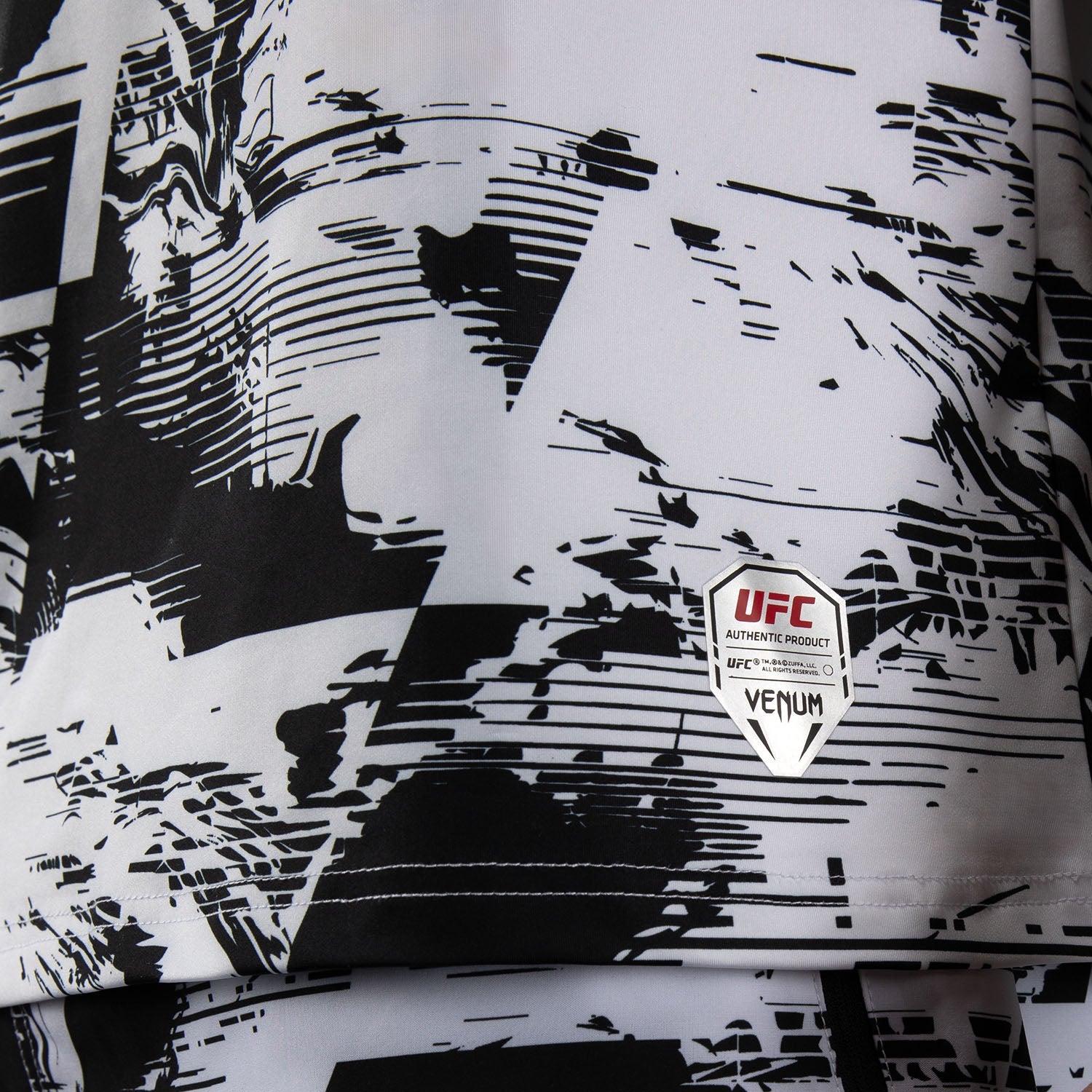 Pánské tričko Venum UFC Zenith Authentic Fight Week Performance s krátkým rukávem v bílé barvě