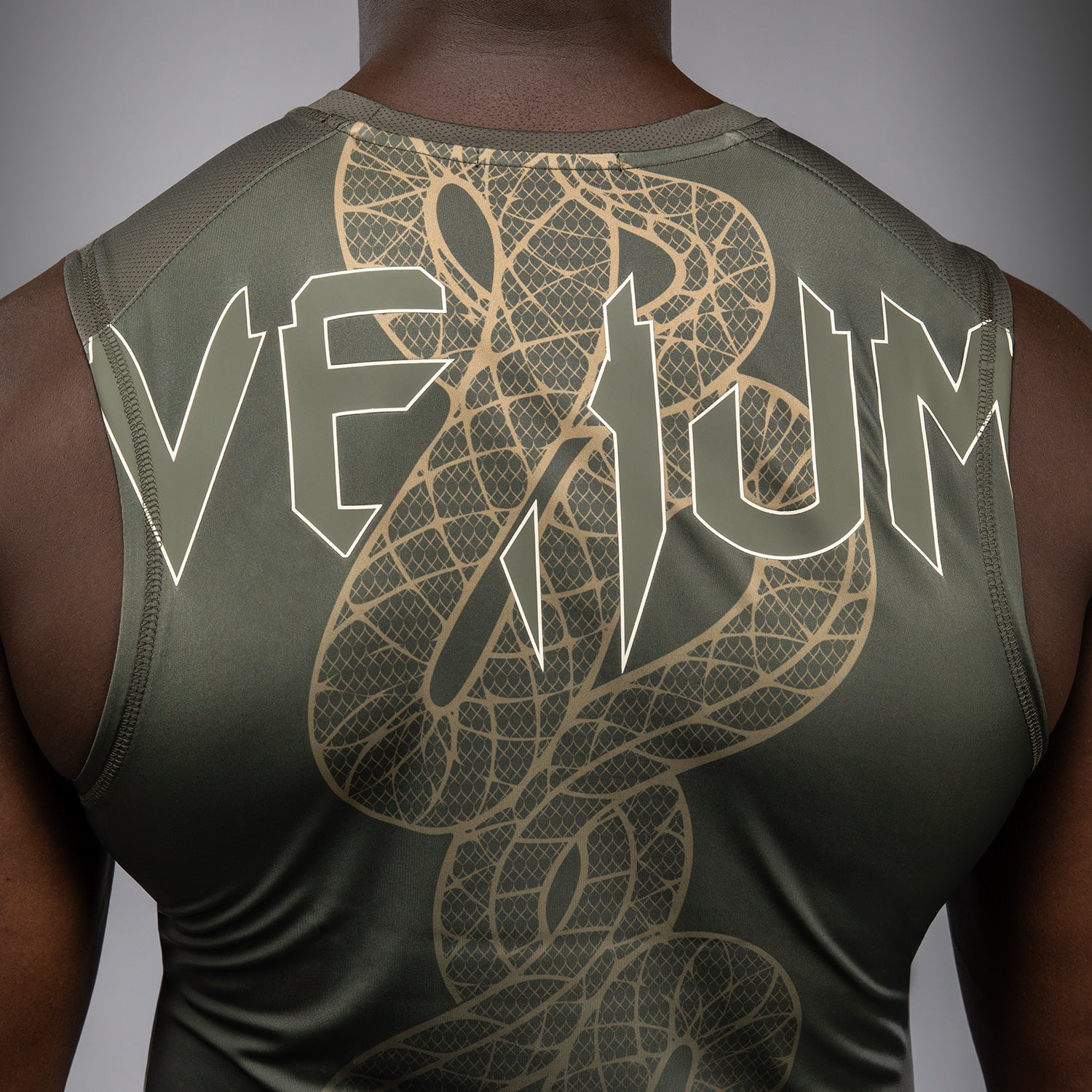 Venum Serpenti Bezrukávový Rashguard - Khaki/Bronzová/Slonová kost