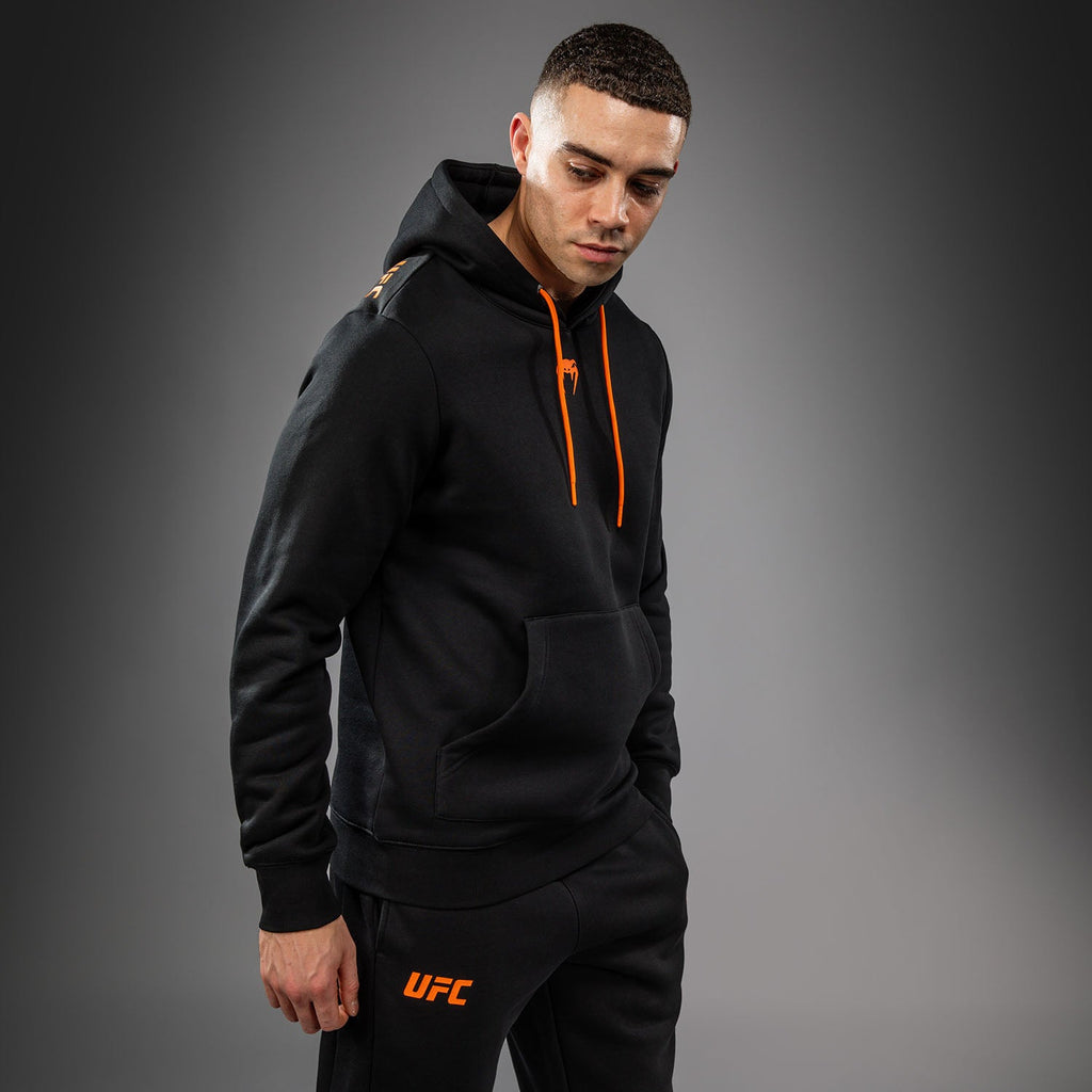 Pánská mikina UFC Zenith by Venum Black Authentic Fight Week Pullover Hoodie