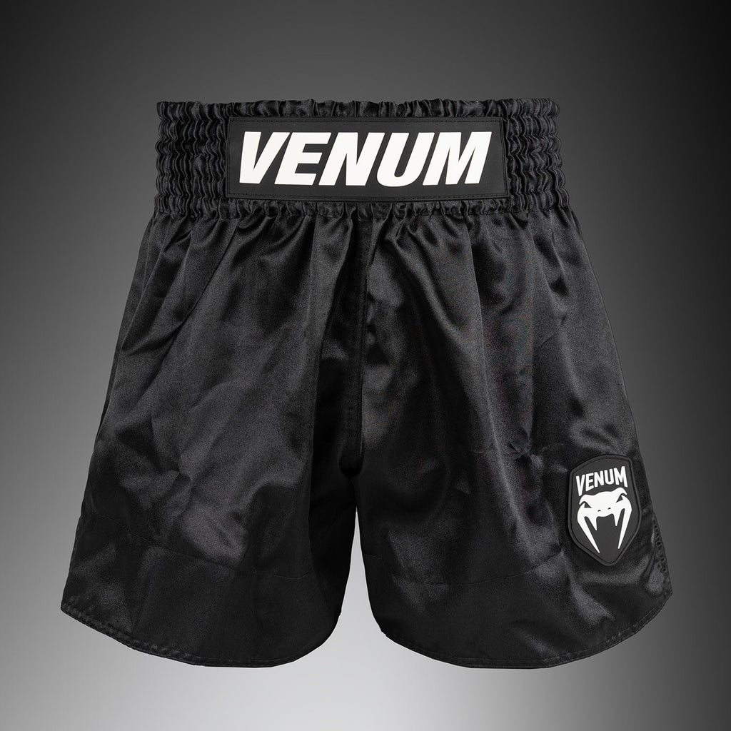 Venum Classic Evo Muay Thai Shorts - Černá/Bílá