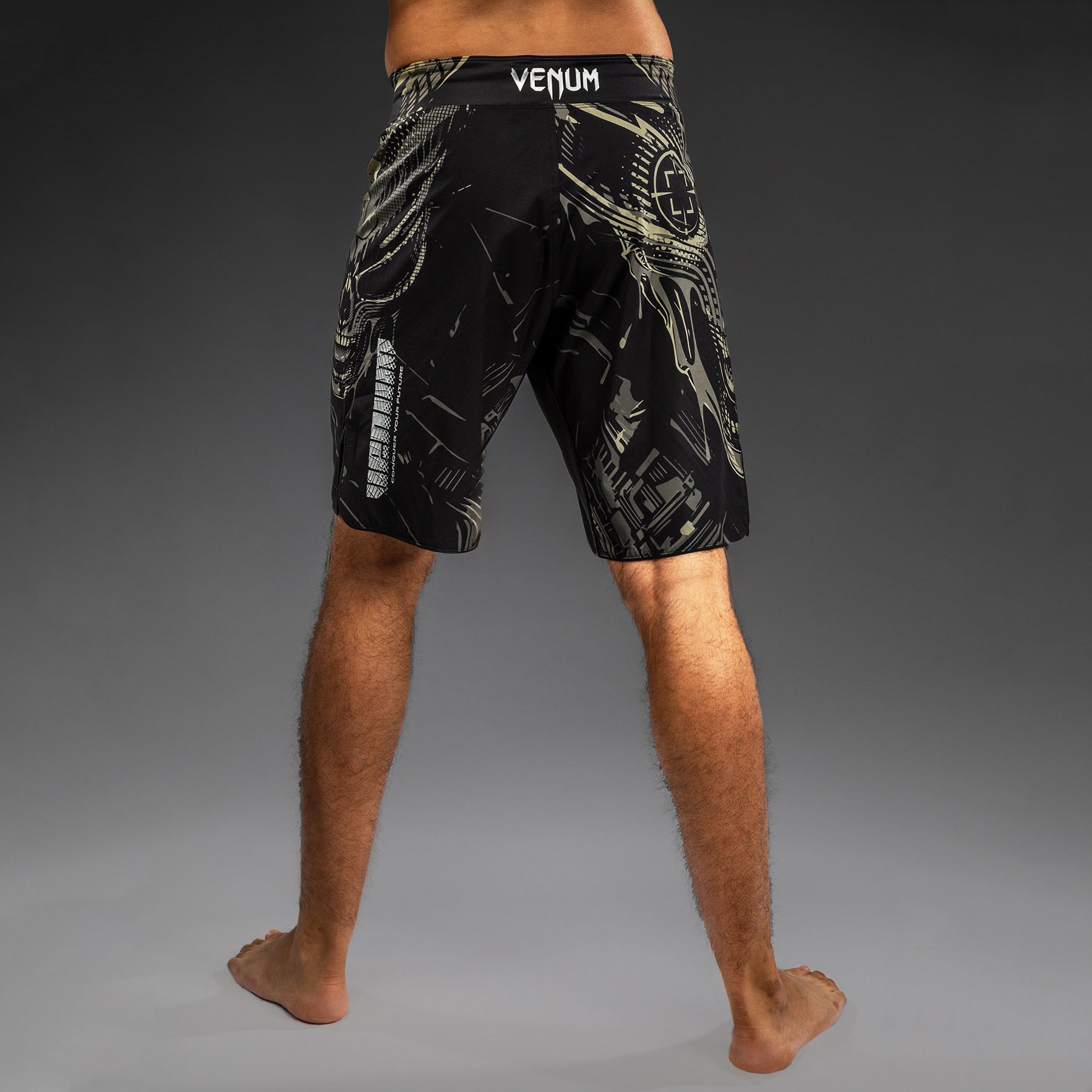 Venum Invader Fight Shorts - Černá/Písková