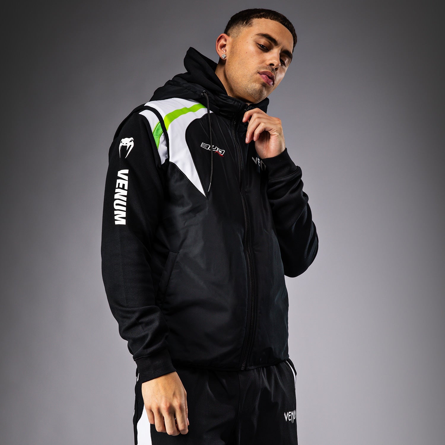 Venum x Bud Racing péřová bunda - černá/bílá/limetkově zelená